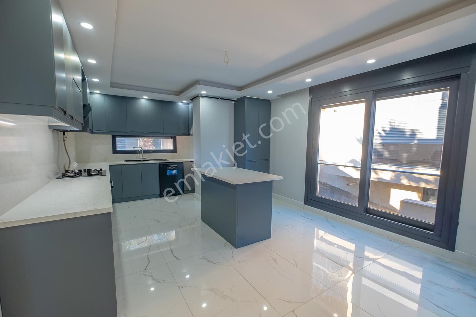 Gürpınar'da Sıfır Lüks 6+1 Müstakil Havuzlu & Asansörlü Villa — fotoğraf 9