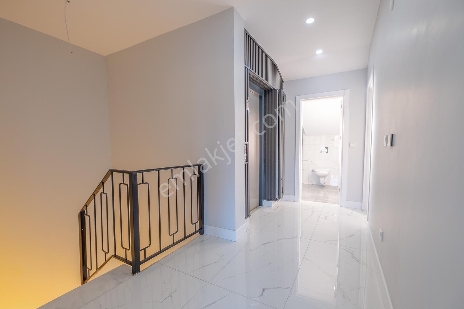 Gürpınar'da Sıfır Lüks 6+1 Müstakil Havuzlu & Asansörlü Villa — fotoğraf 32