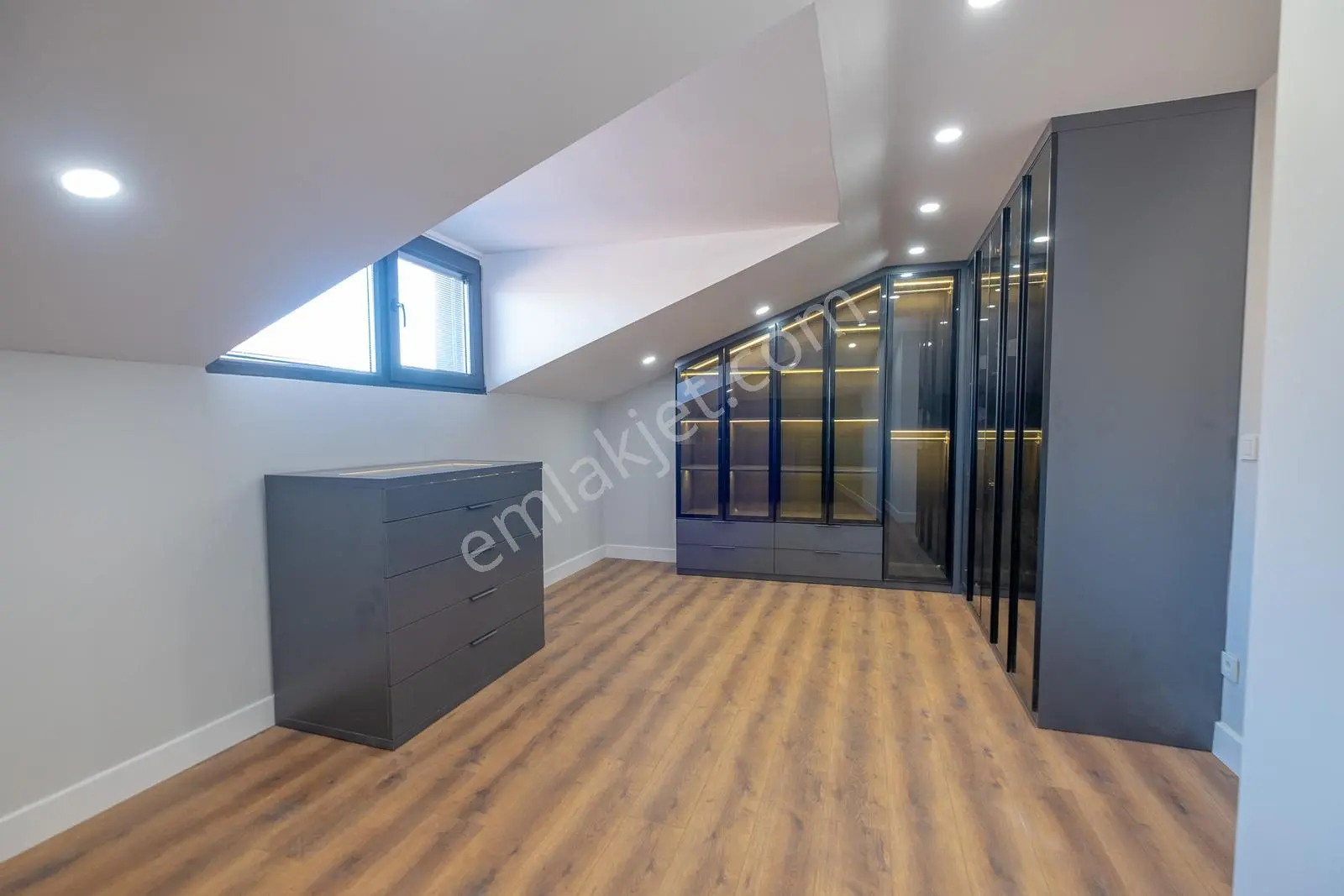 Gürpınar'da Sıfır Lüks 6+1 Müstakil Havuzlu & Asansörlü Villa — fotoğraf 40
