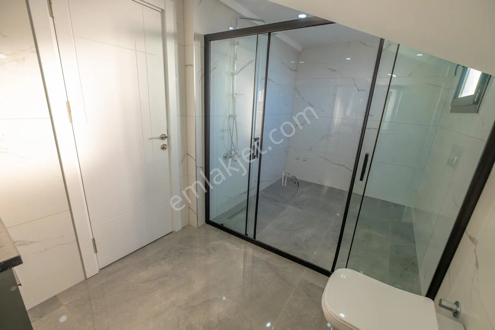 Gürpınar'da Sıfır Lüks 6+1 Müstakil Havuzlu & Asansörlü Villa — fotoğraf 41