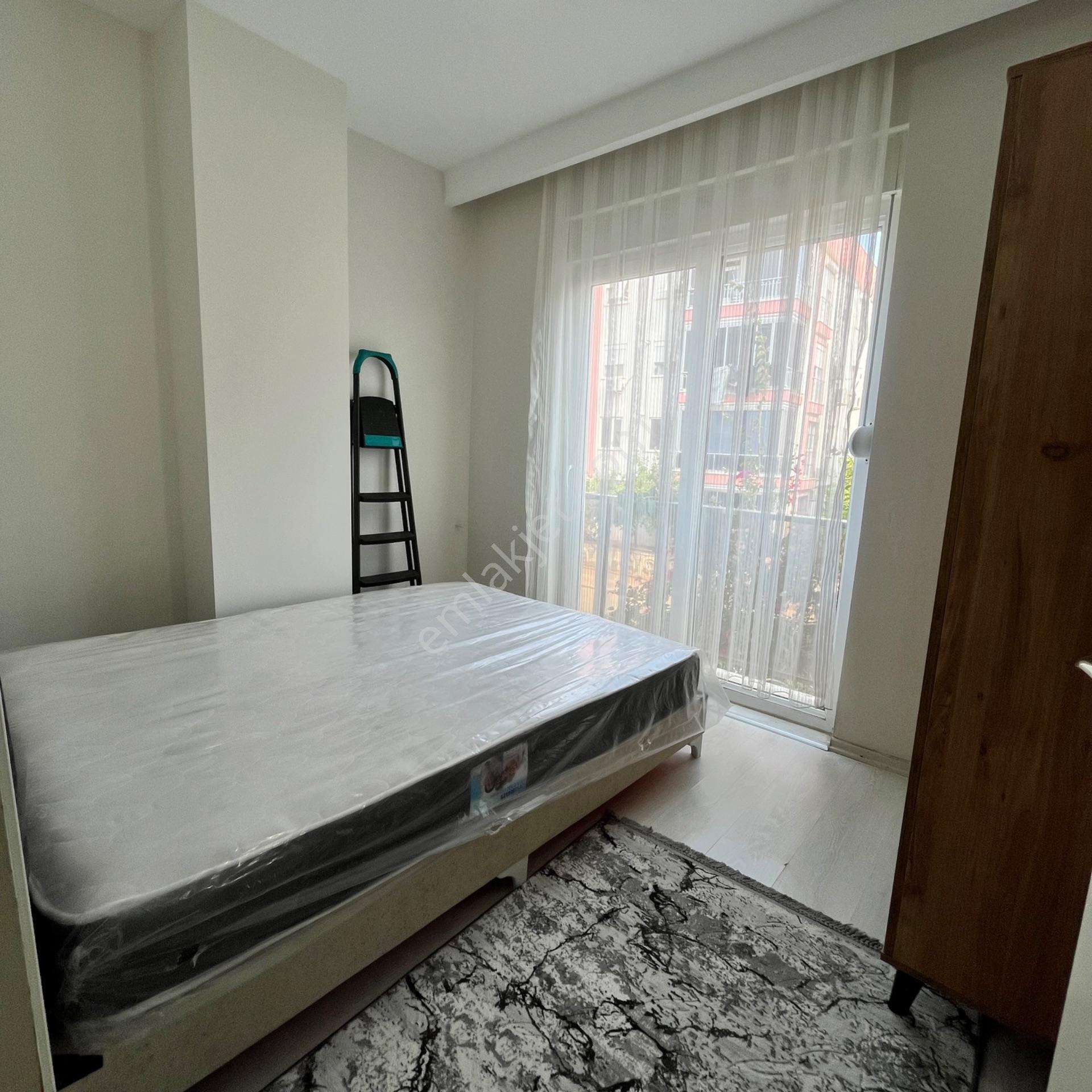 Ahatlıda 1+1 Katta Asansörlü Eşyalı Satılık Daire — fotoğraf 6