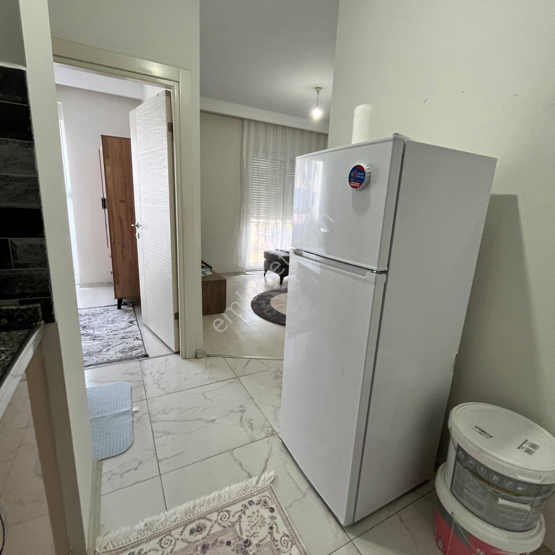 Ahatlıda 1+1 Katta Asansörlü Eşyalı Satılık Daire — fotoğraf 10
