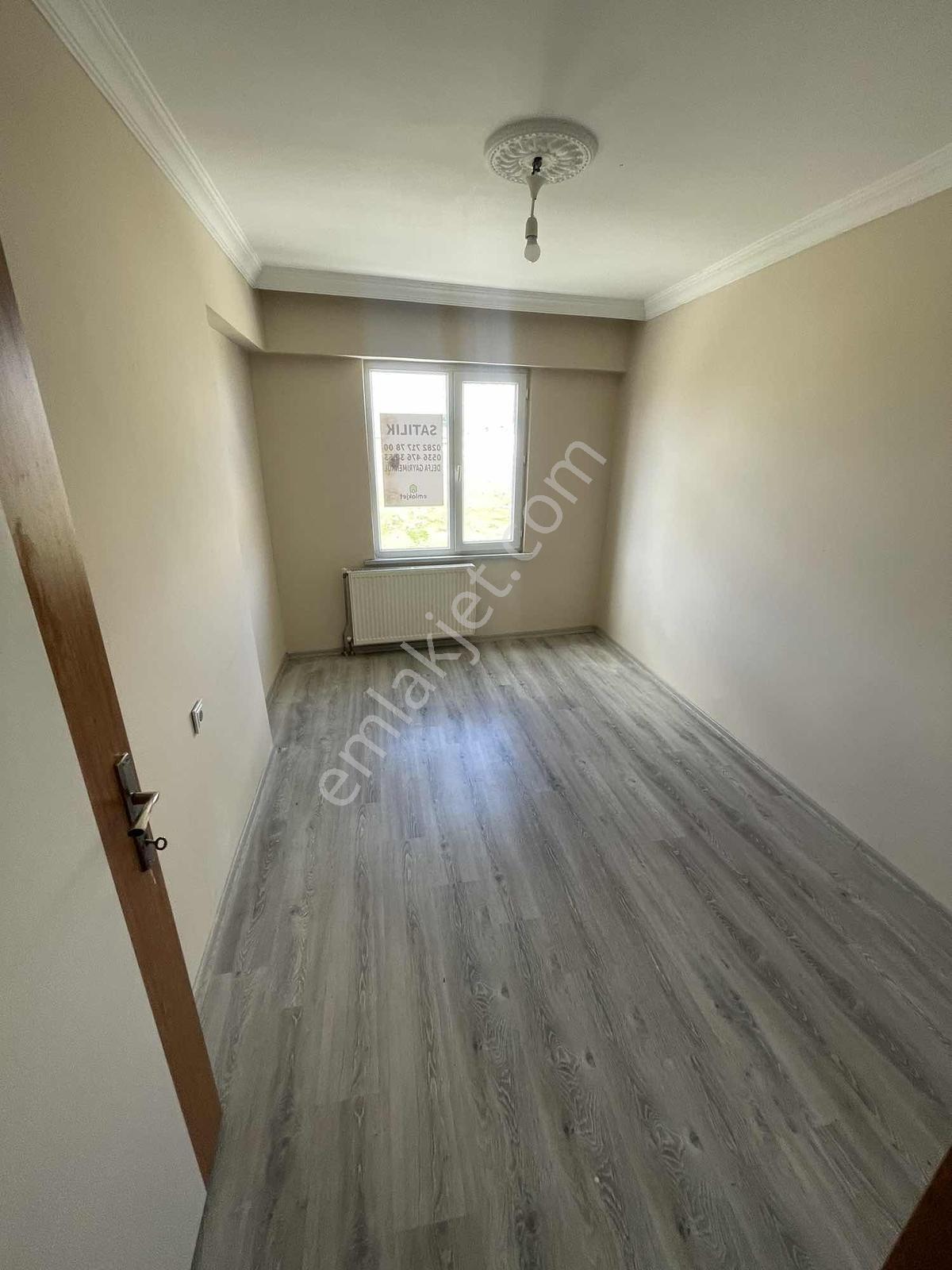 Karaağaç'ta Acil Satılık 2+1 İskanlı Daire! — fotoğraf 2