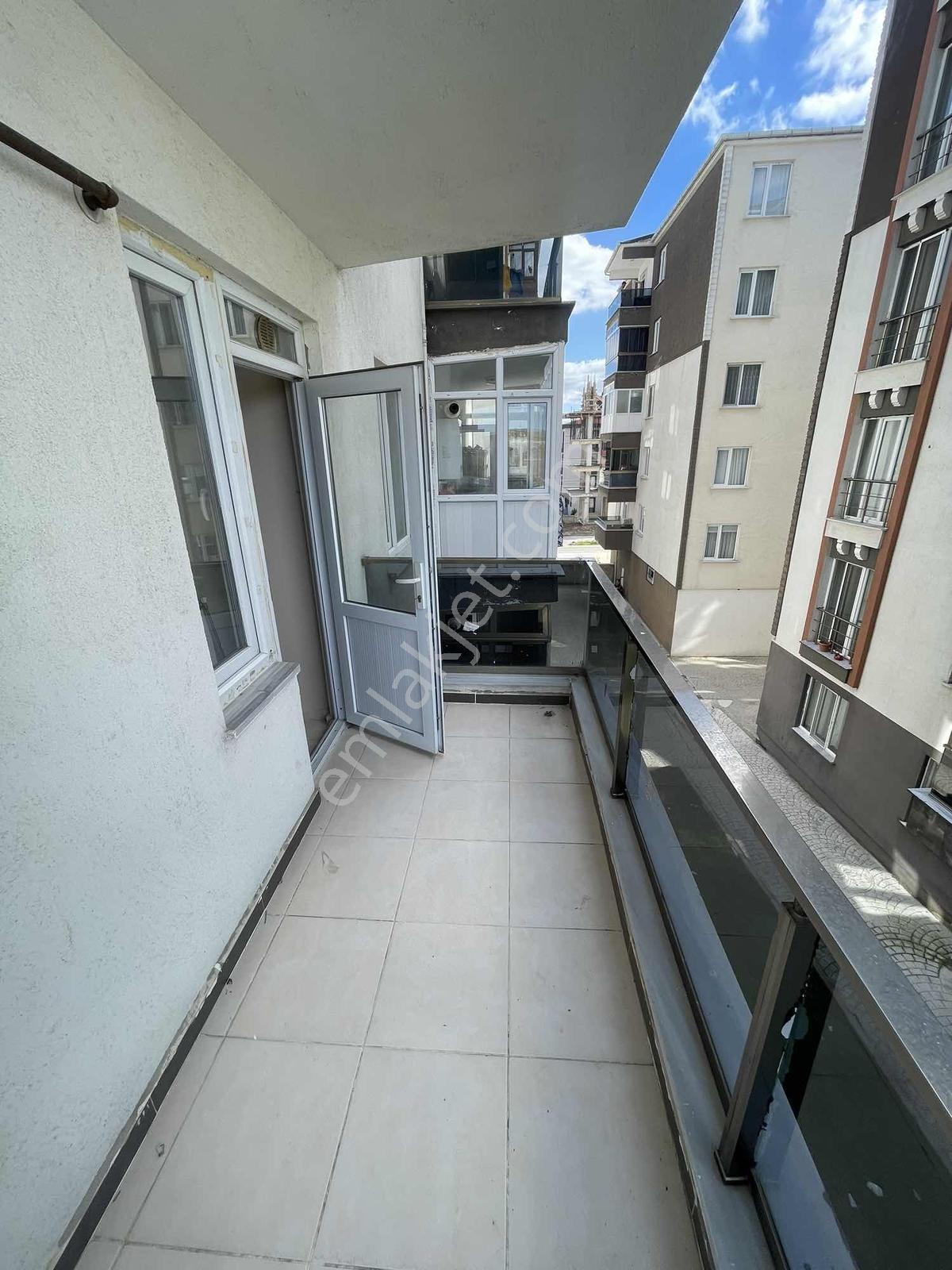 Karaağaç'ta Acil Satılık 2+1 İskanlı Daire! — fotoğraf 5