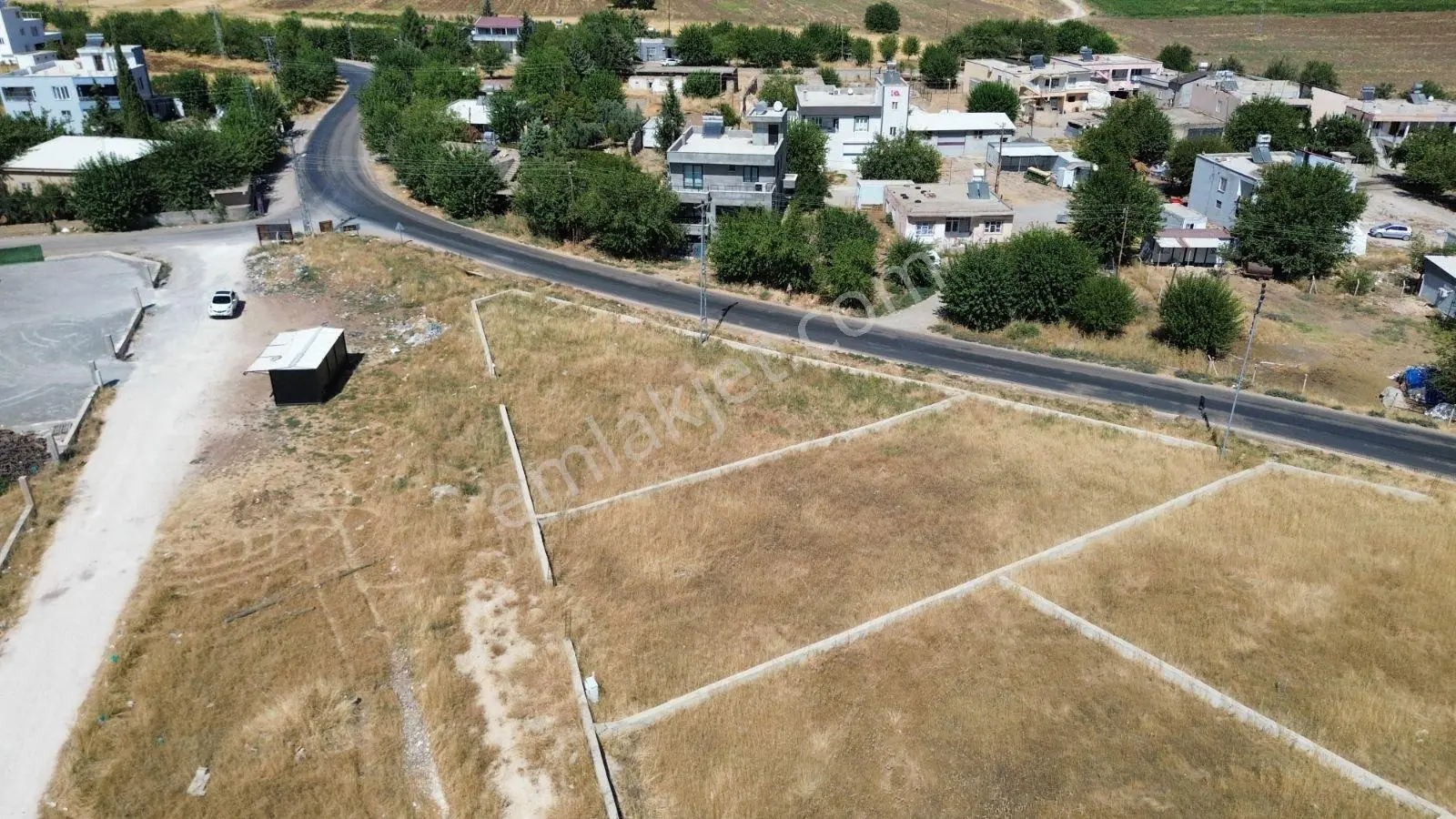 Dmz Gm Ayşe Demez'den Altınşehir'e 3 Km Uzaklıkta Satılık Arsa — fotoğraf 3