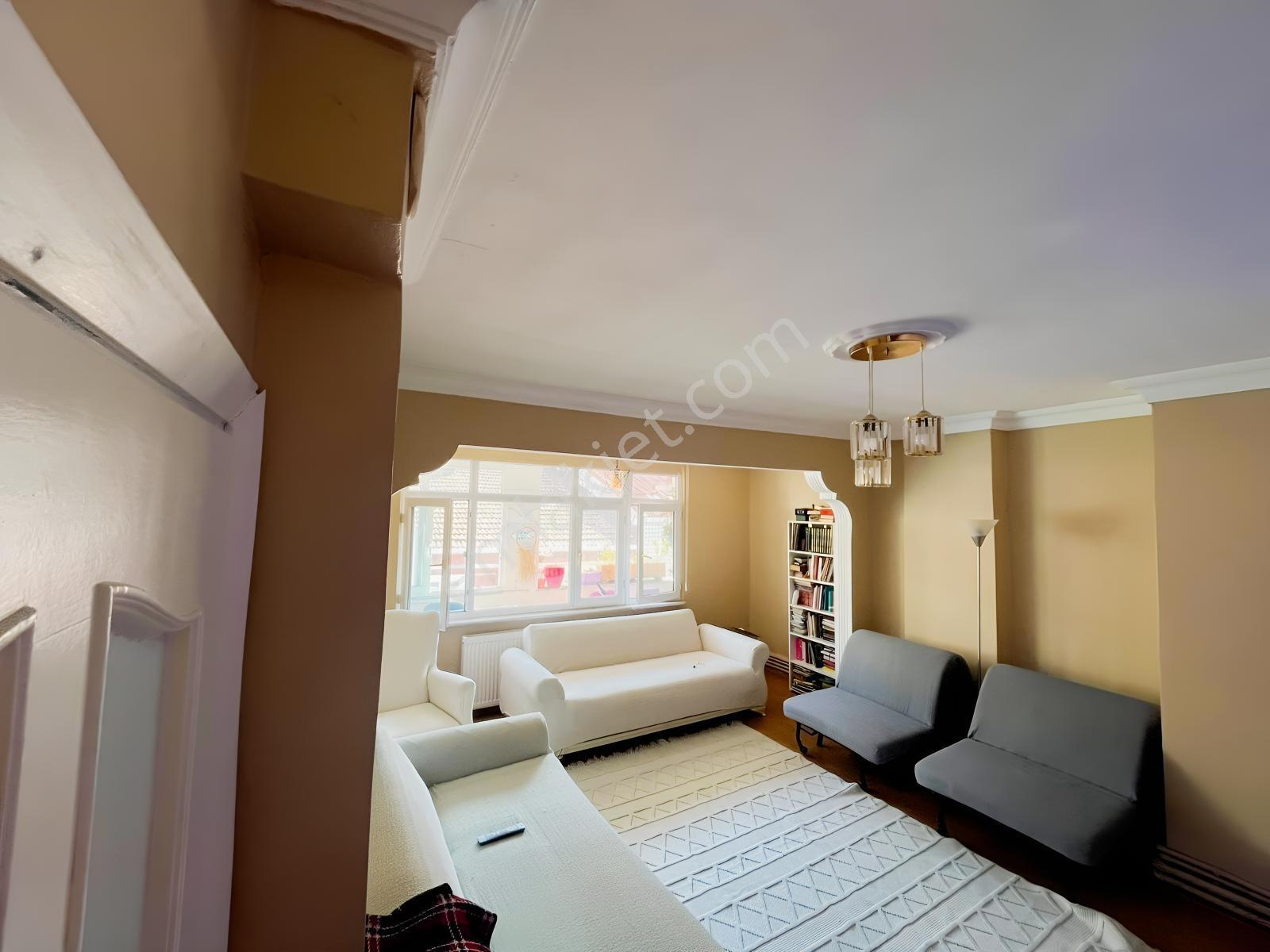 Eyüpsultan Merkezde Satılık 2 Adet 2+1 Daire — fotoğraf 3