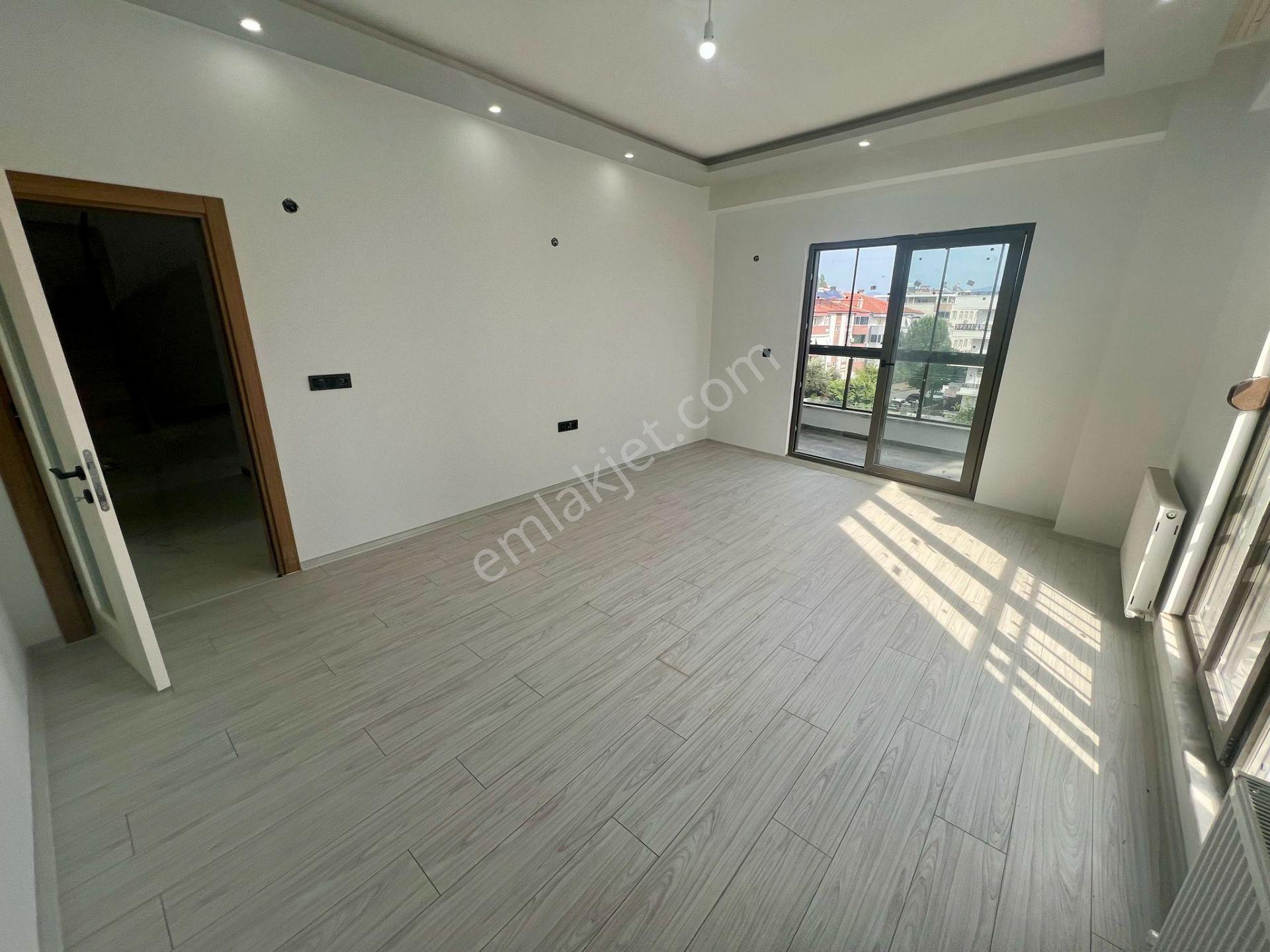 Akçay Aras Emlaktan Altınkumda Doğalgazlı Denize 300 Metre 4+1 Dubleks Daire — fotoğraf 2