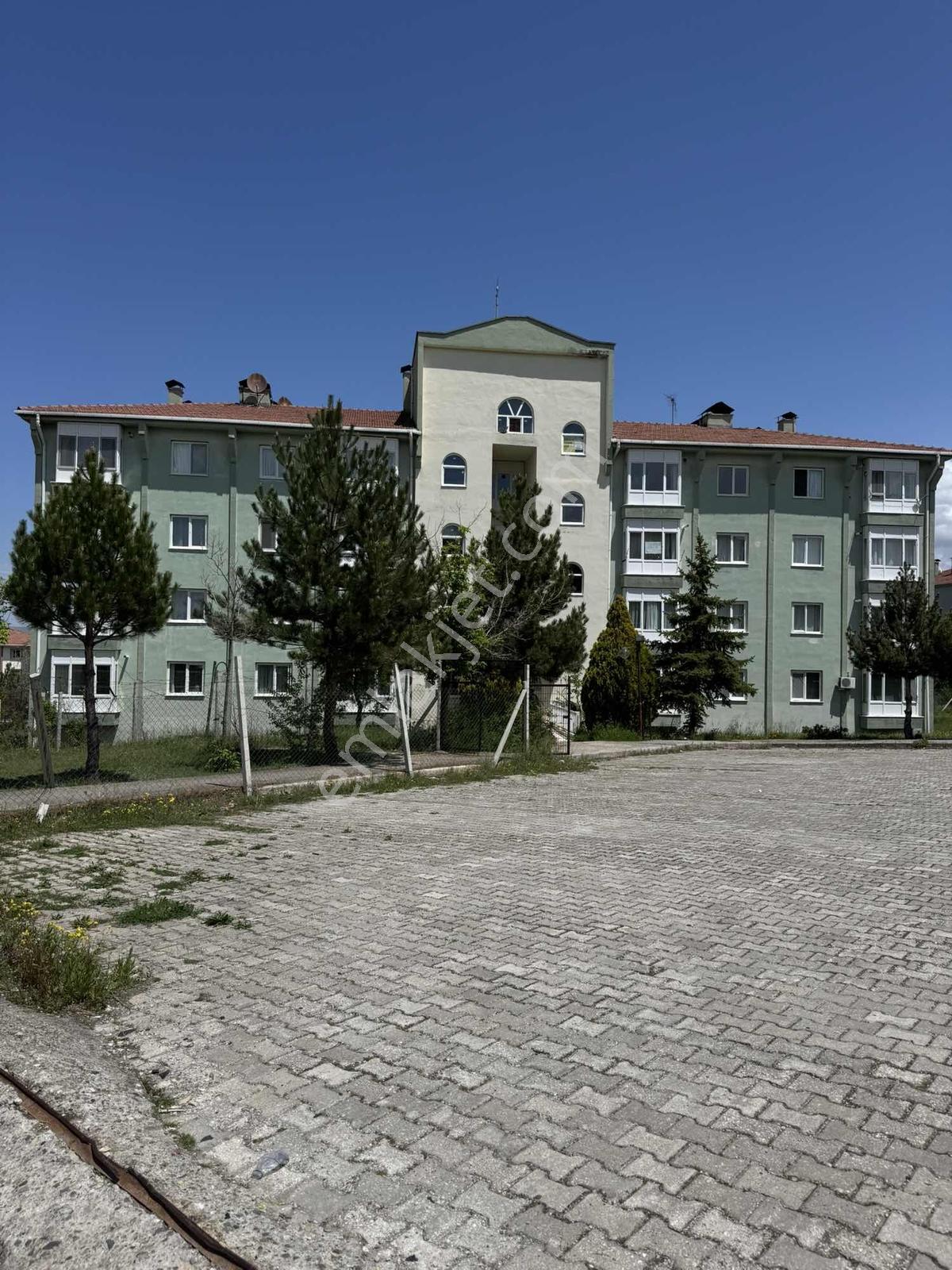 Akkent Tokide Eşyalı Satılık 1+1 Daire — fotoğraf 12
