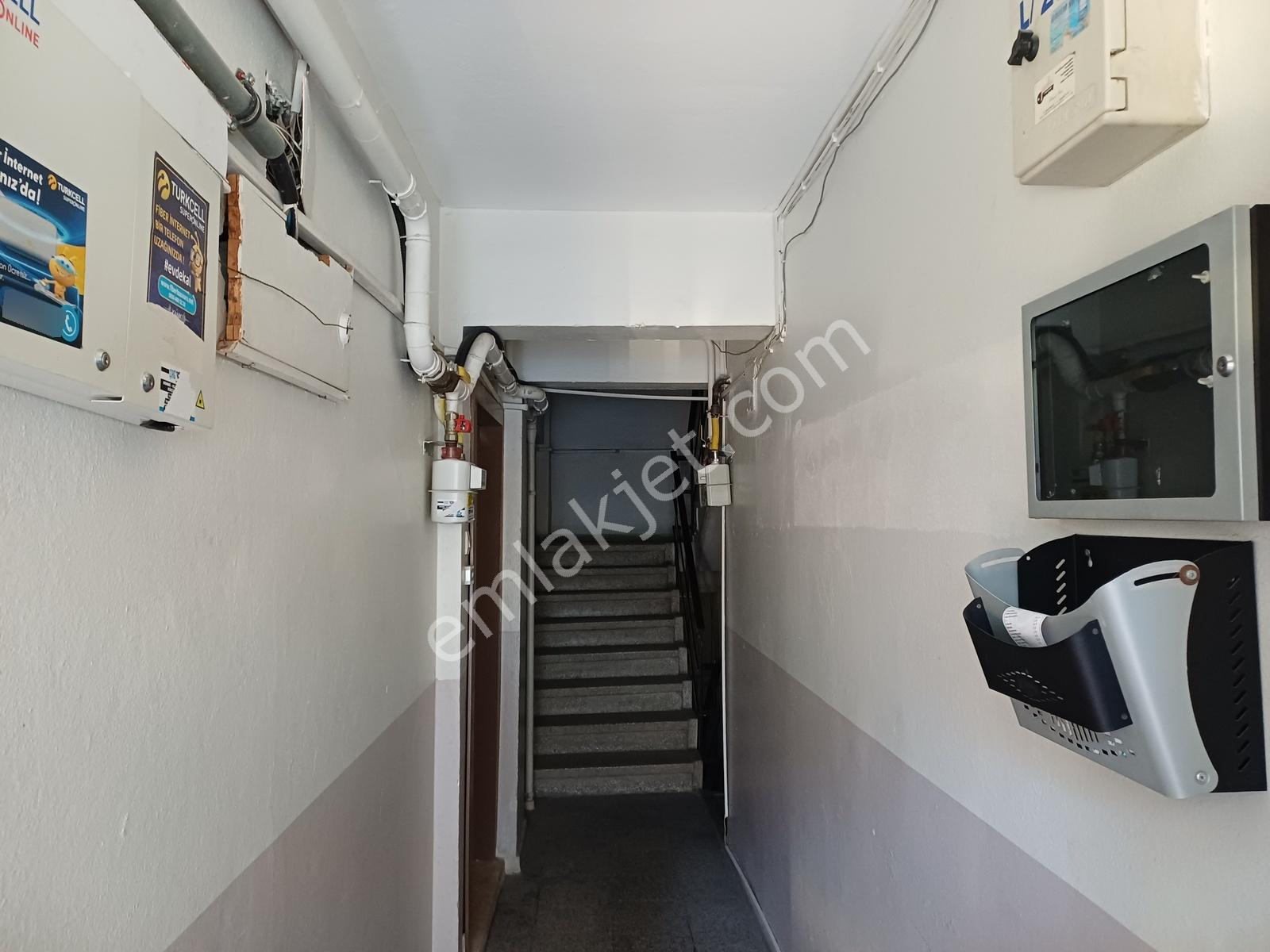 Atatürk Mahallesi Devlet Hastanesi Yakını 3+1 Arakat Daire — fotoğraf 3