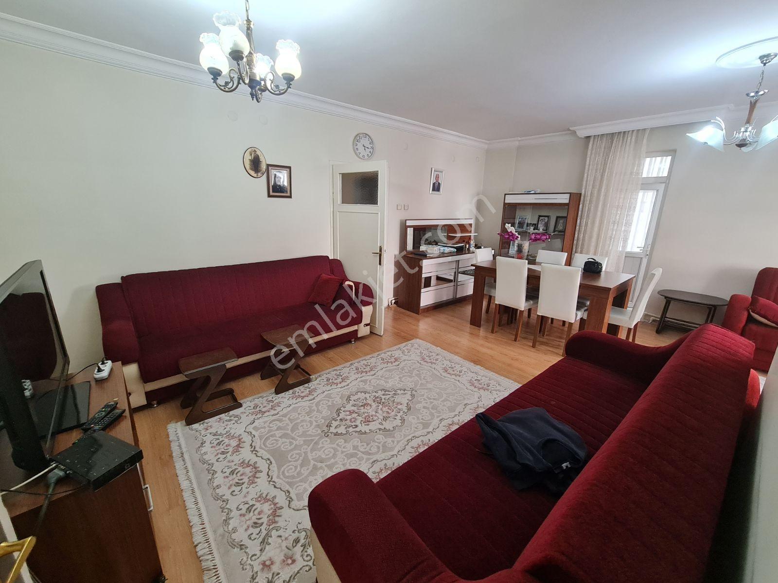 Katta Tek Daire Asansörlü Otoparklı Kilerli Satılık 3+1 Daire — fotoğraf 4