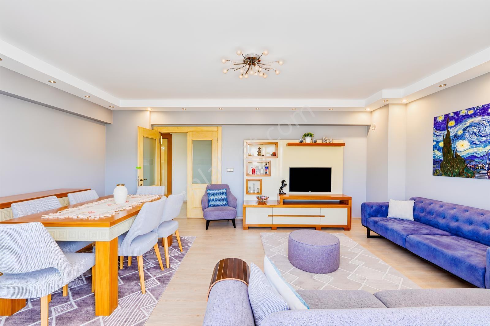 Ataşehir Kent Hastanesi Yakınında Yenilenmiş Geniş 3+1 Satılık — fotoğraf 13