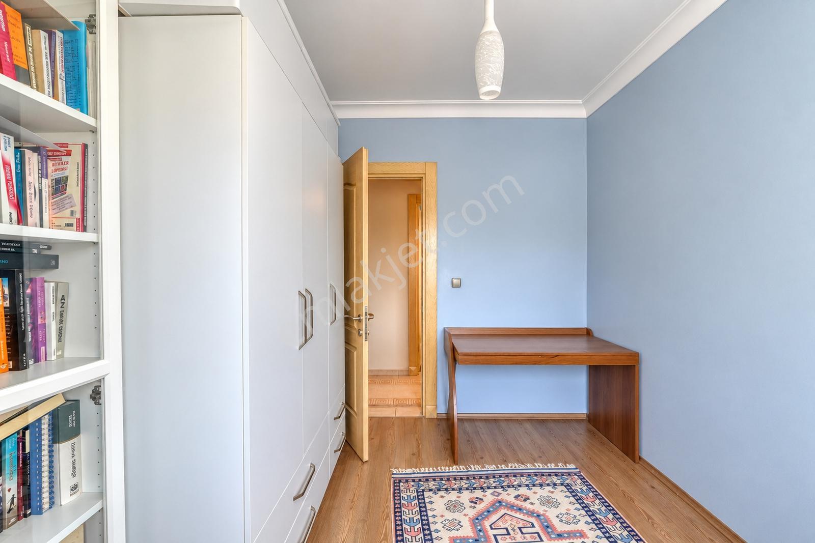 Ataşehir Kent Hastanesi Yakınında Yenilenmiş Geniş 3+1 Satılık — fotoğraf 20