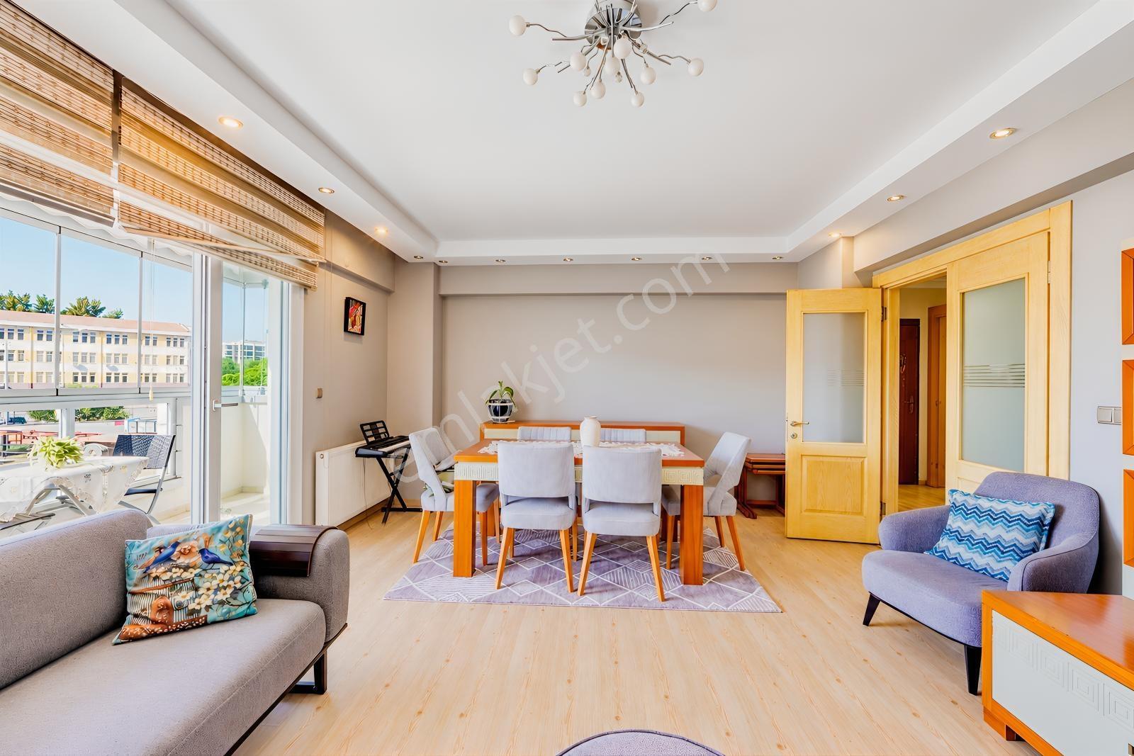 Ataşehir Kent Hastanesi Yakınında Yenilenmiş Geniş 3+1 Satılık — fotoğraf 33