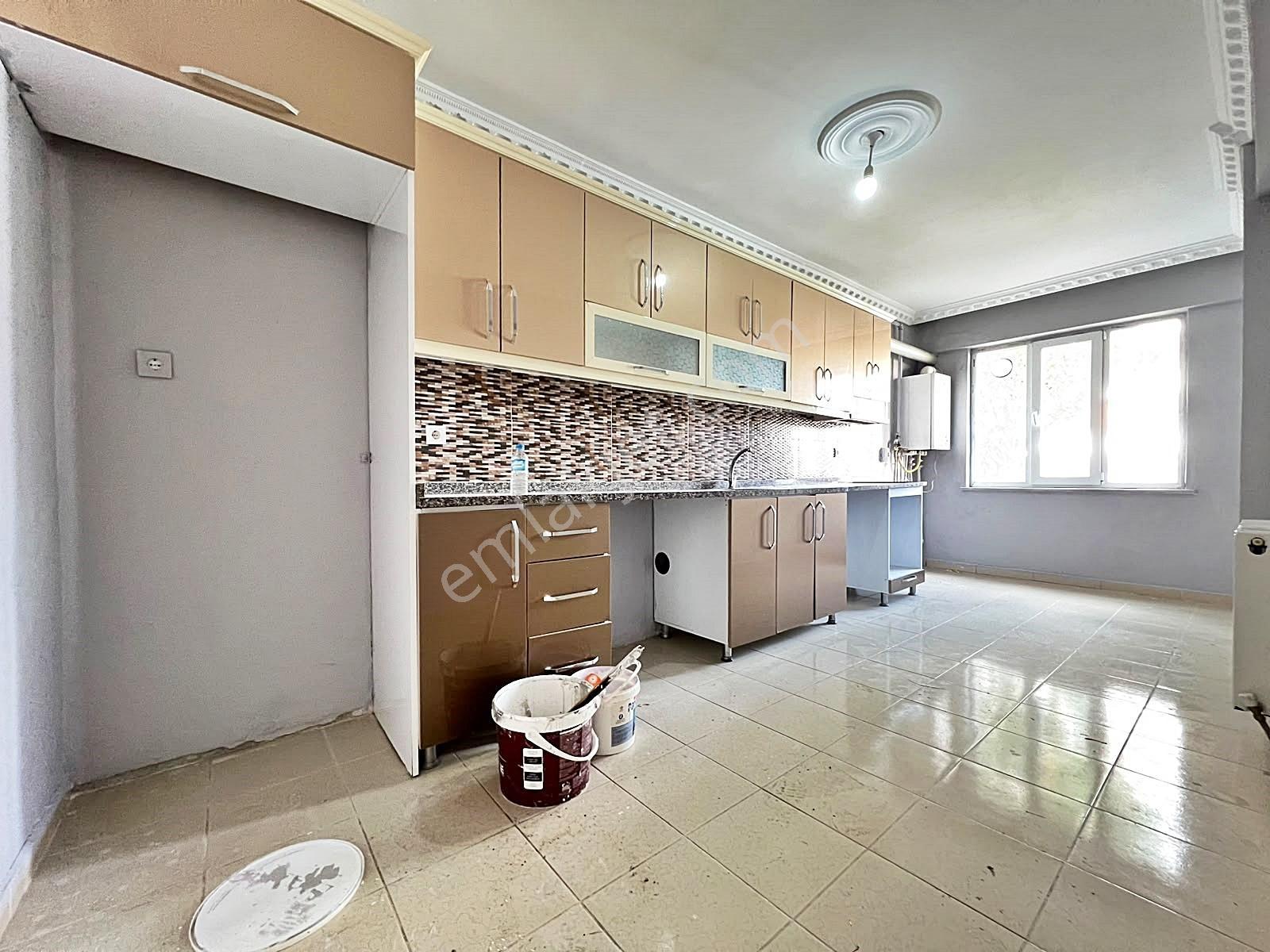 Az-er Yapı'dan İskanlı Kombili Ön Cephe Satılık 2+1 Yüksek Giriş — fotoğraf 29