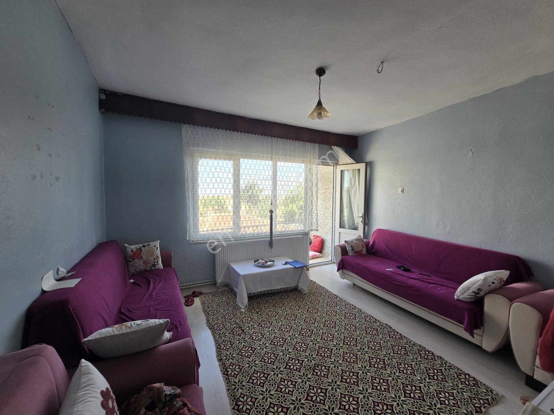 Remax Land Den Cadde Üstü Satılık Geniş 3+1 — fotoğraf 2