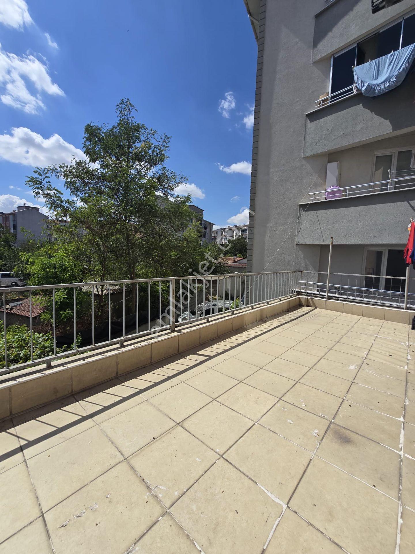 Remax Land Den Cadde Üstü Satılık Geniş 3+1 — fotoğraf 11