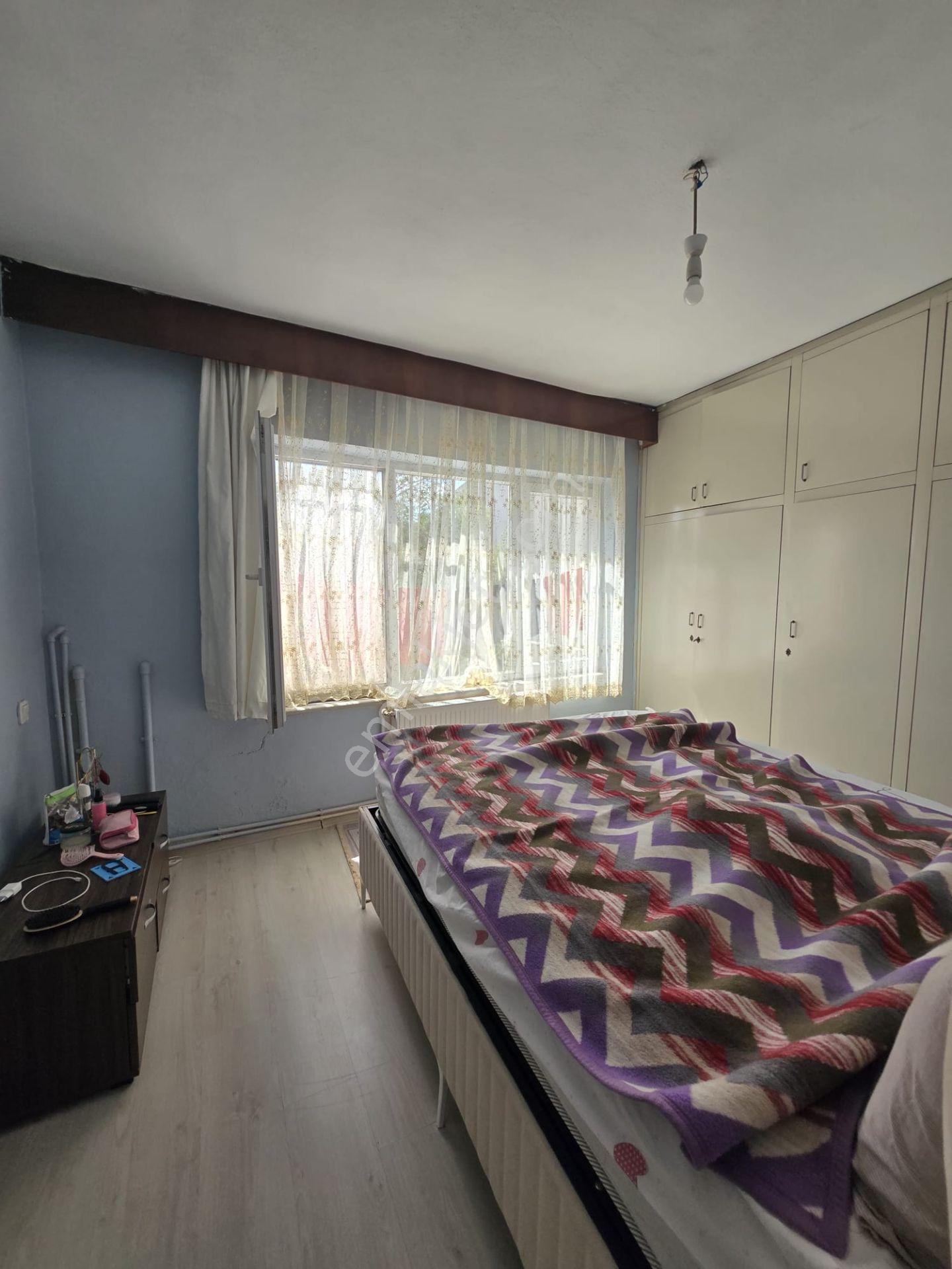 Remax Land Den Cadde Üstü Satılık Geniş 3+1 — fotoğraf 14