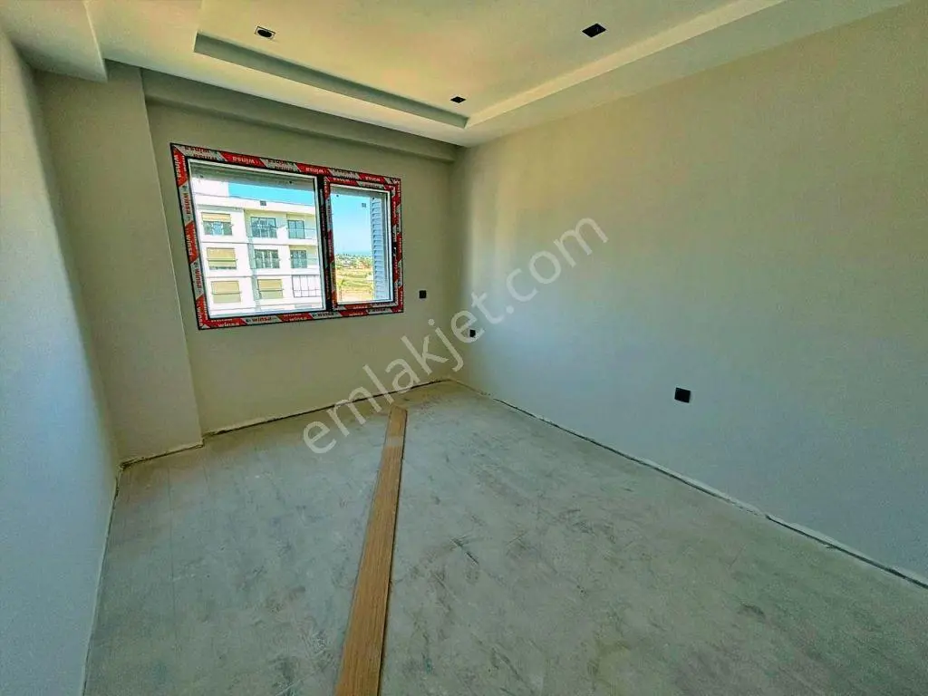 Uytundan Örende Havuzlu Ultralüks Sitede 2+1 Akıllı Daire — fotoğraf 5