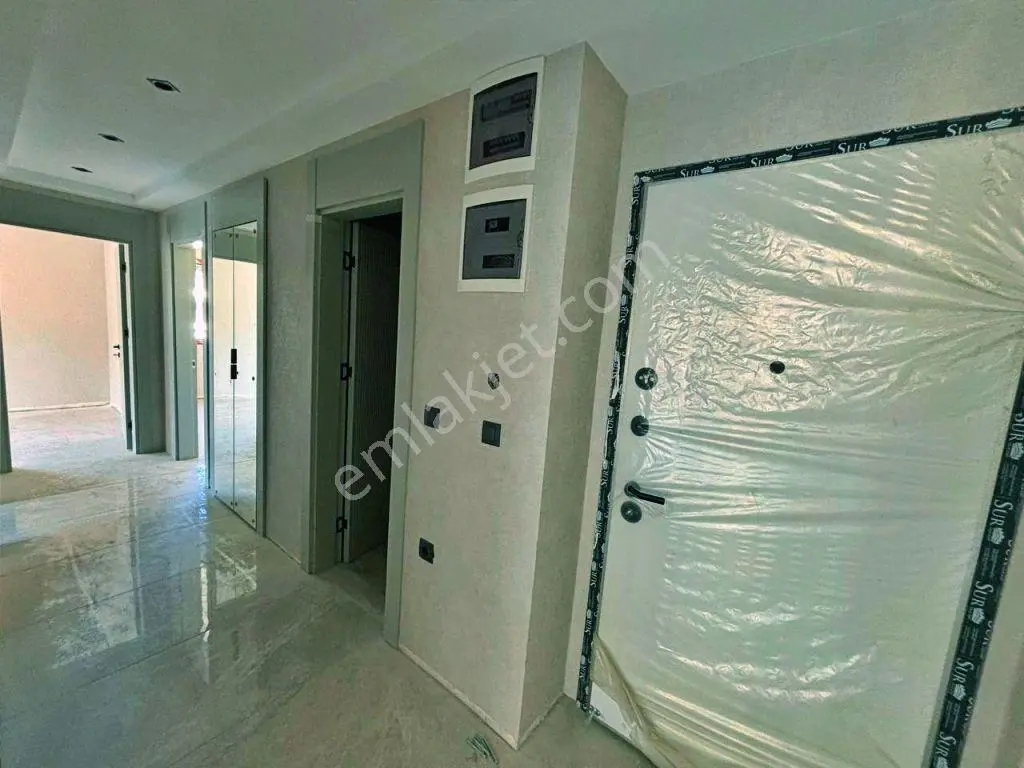Uytundan Örende Havuzlu Ultralüks Sitede 2+1 Akıllı Daire — fotoğraf 10