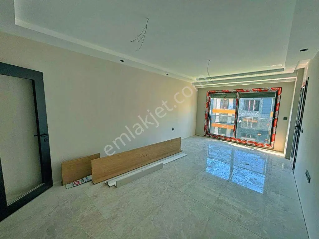 Uytundan Örende Havuzlu Ultralüks Sitede 2+1 Akıllı Daire — fotoğraf 28