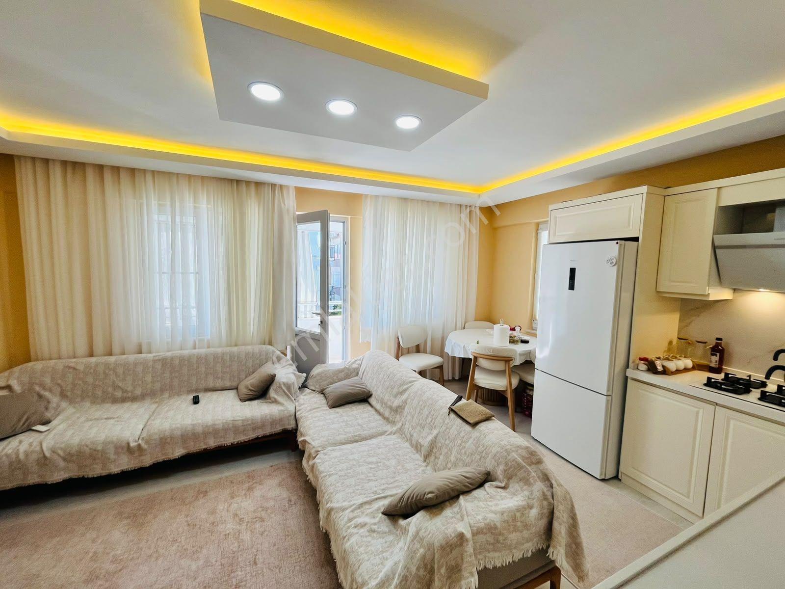Altınoluk Denize Yakın Katta Tek Daireli Bina Da Masrafsız 2.kat 3+1 Satılık Daire — fotoğraf 7