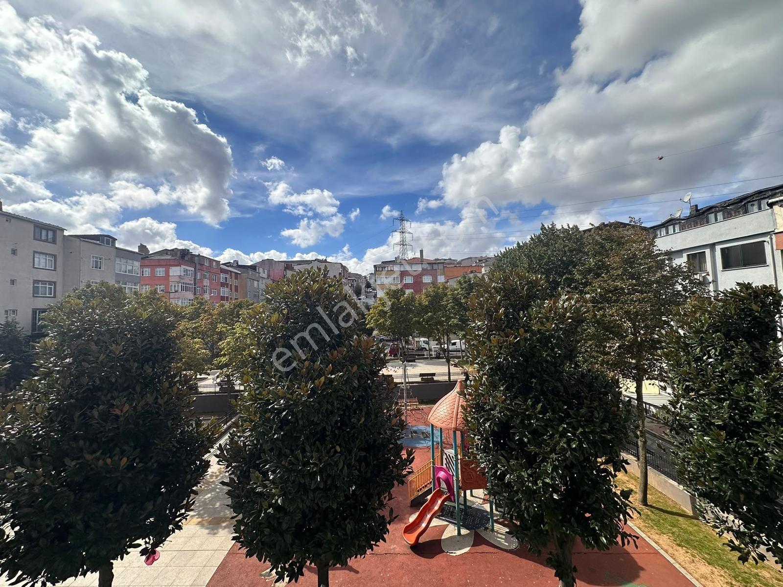 Gaziosmanpaşa Barbarosta Havuzlu Sitede Geniş 3+1 Arakat Daire — fotoğraf 22