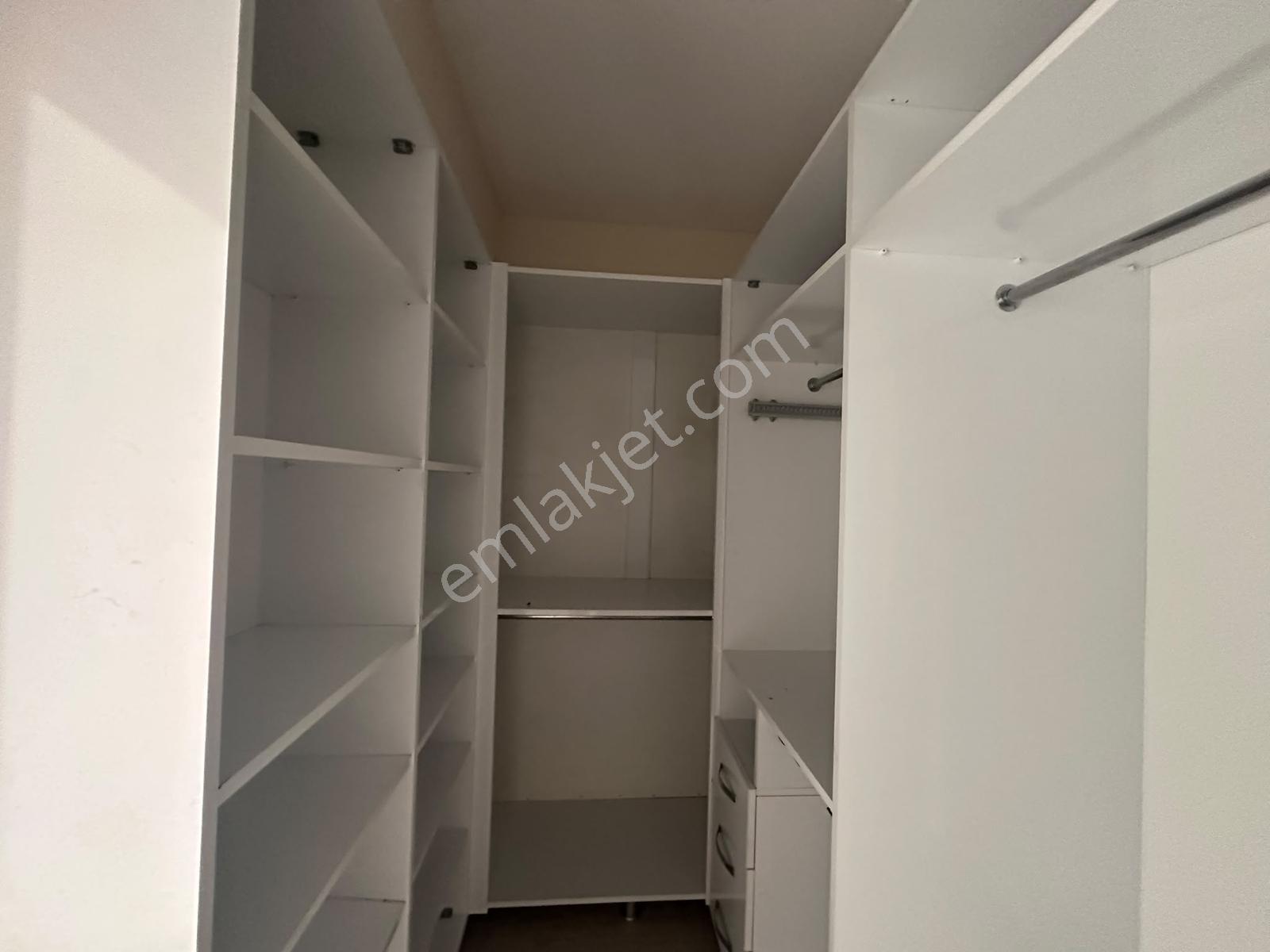 Gaziosmanpaşa Barbarosta Havuzlu Sitede Geniş 3+1 Arakat Daire — fotoğraf 25