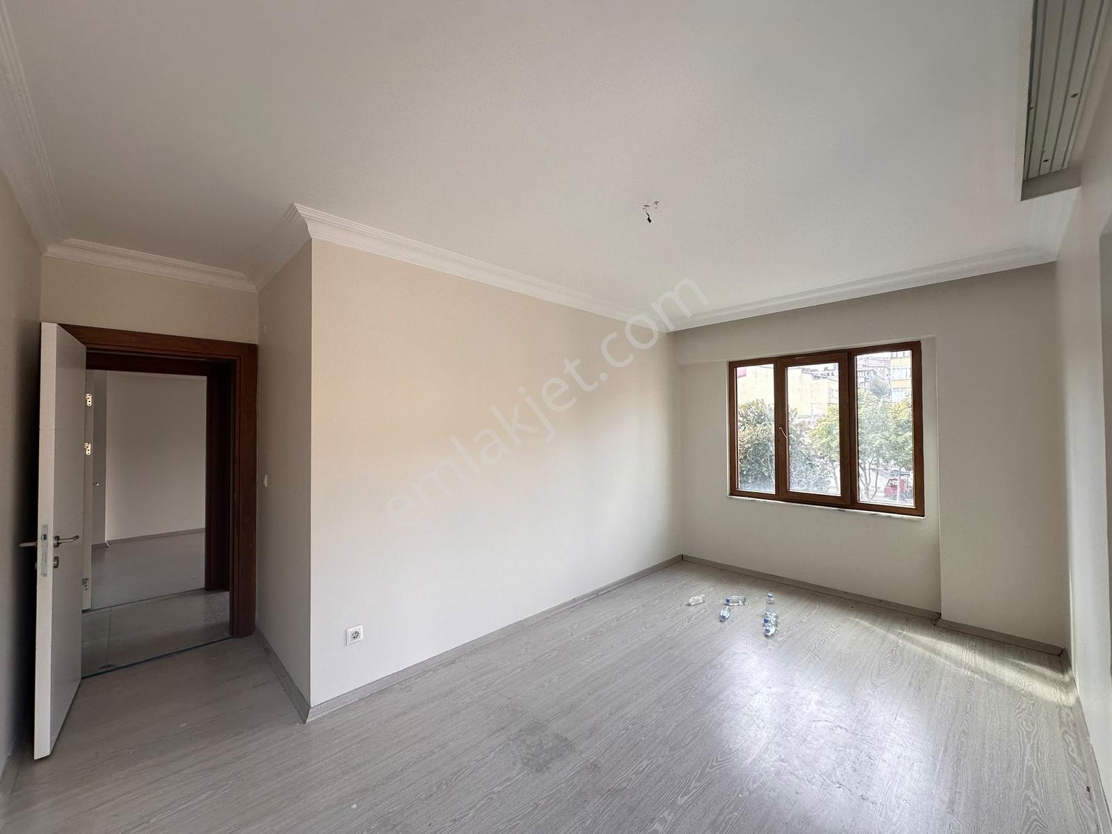 Gaziosmanpaşa Barbarosta Havuzlu Sitede Geniş 3+1 Arakat Daire — fotoğraf 35