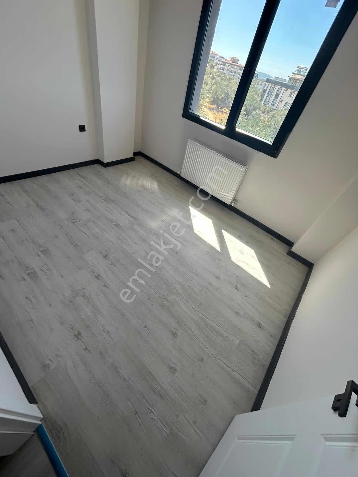 Sakin Huzurlu Bir Yaşam İsteyenlr Denize Yakın Ara Kat 1+1 Daire — fotoğraf 7