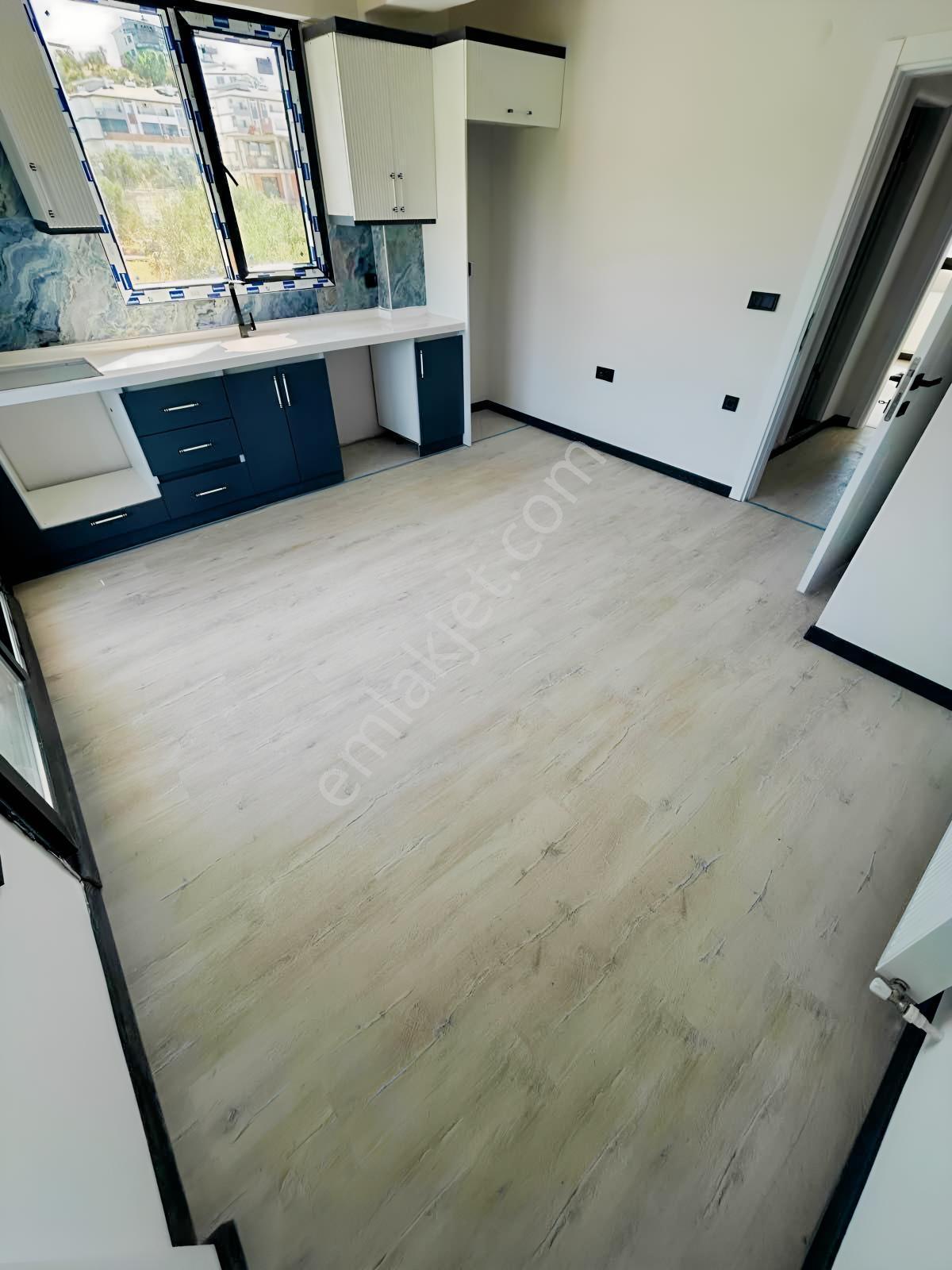 Sakin Huzurlu Bir Yaşam İsteyenlr Denize Yakın Ara Kat 1+1 Daire — fotoğraf 9