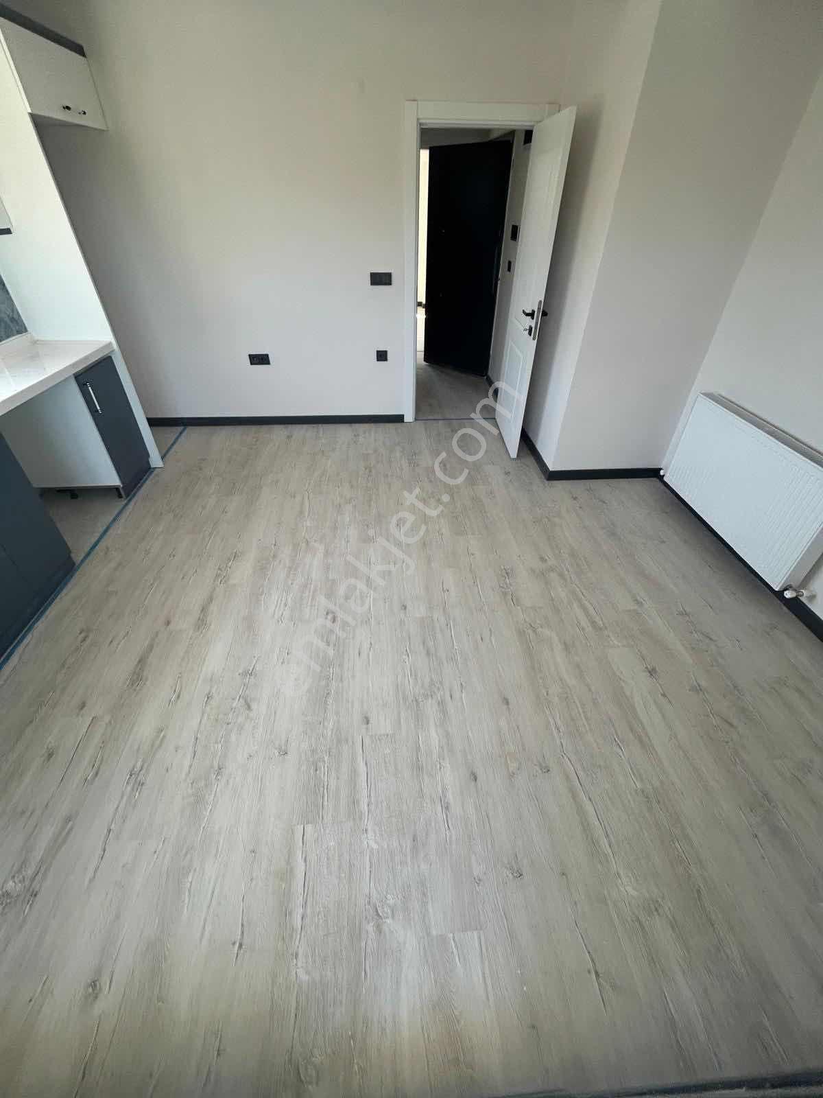 Sakin Huzurlu Bir Yaşam İsteyenlr Denize Yakın Ara Kat 1+1 Daire — fotoğraf 10