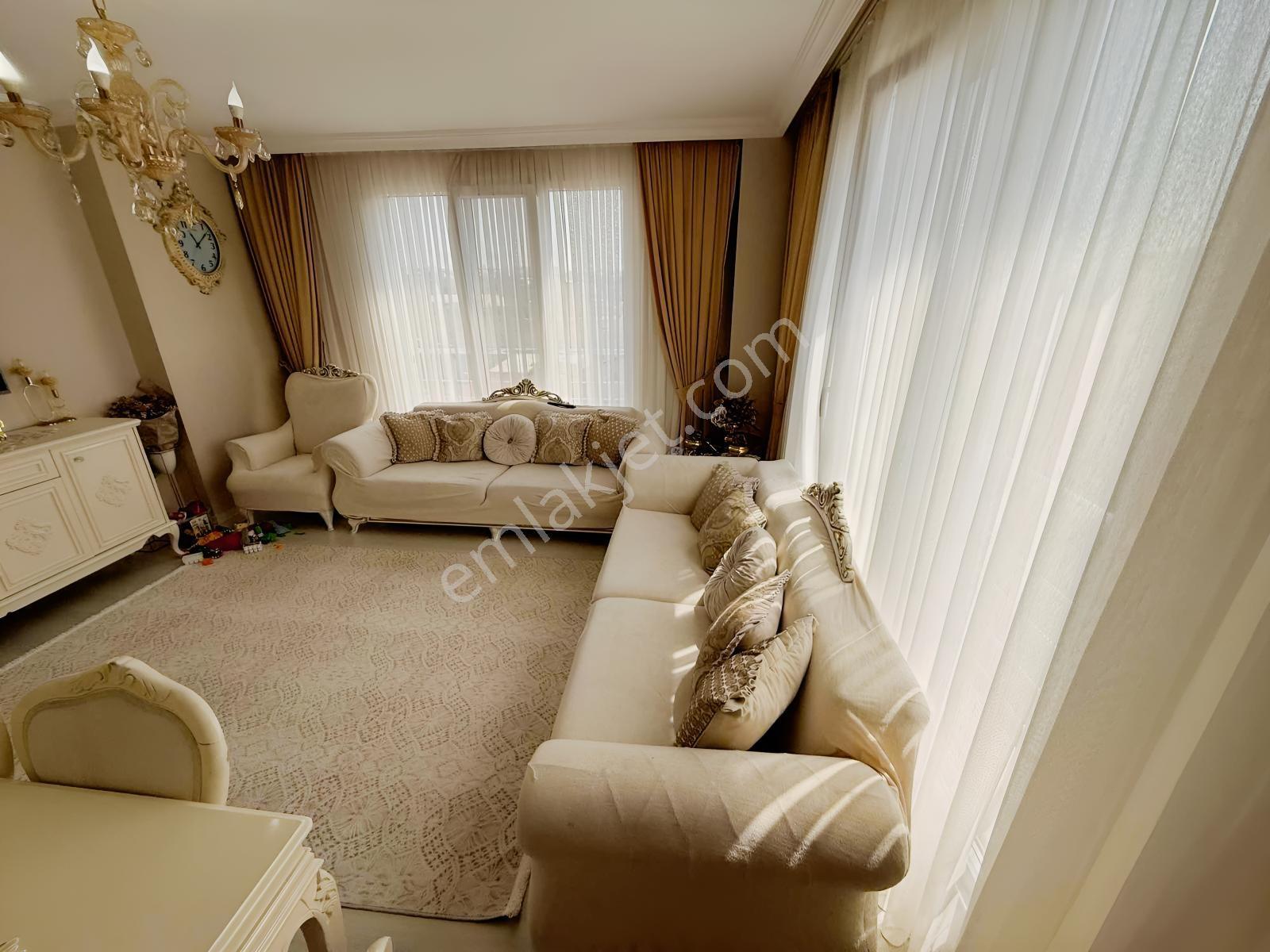 Güllübağlar Hadım Sokakta 2+1 Balkonlu Satılık Daire — fotoğraf 4