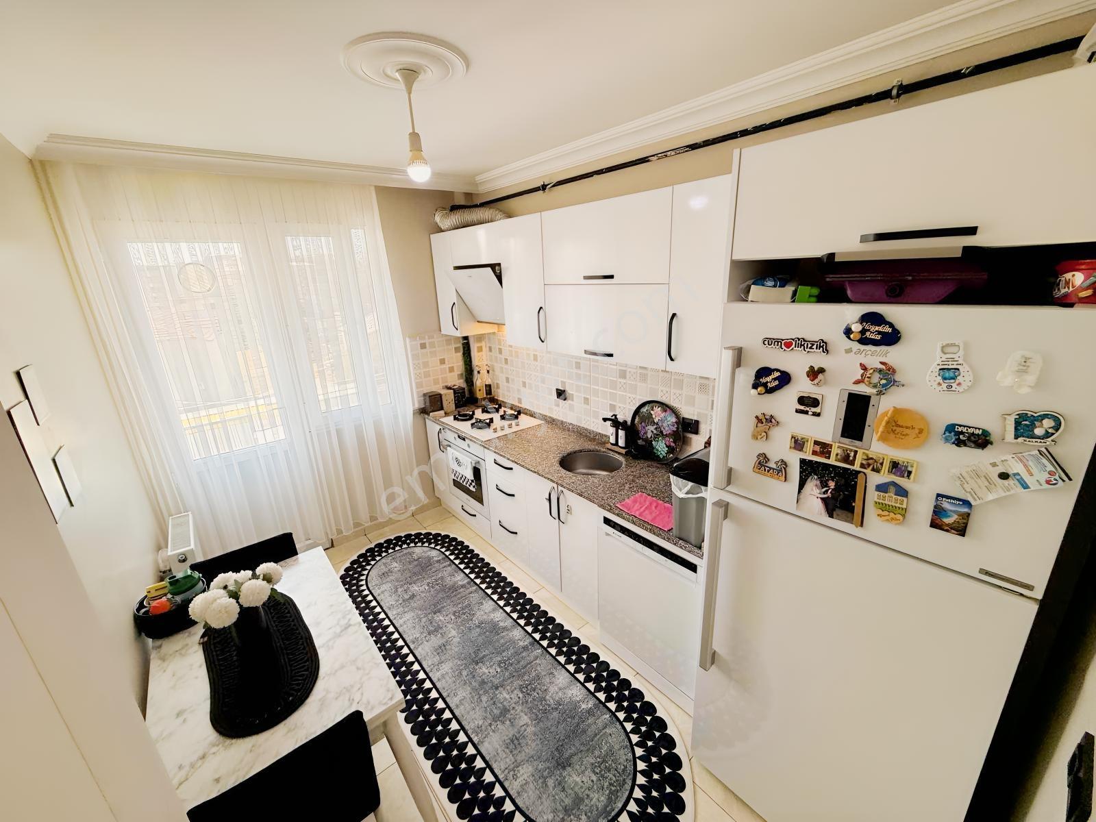 Güllübağlar Hadım Sokakta 2+1 Balkonlu Satılık Daire — fotoğraf 8