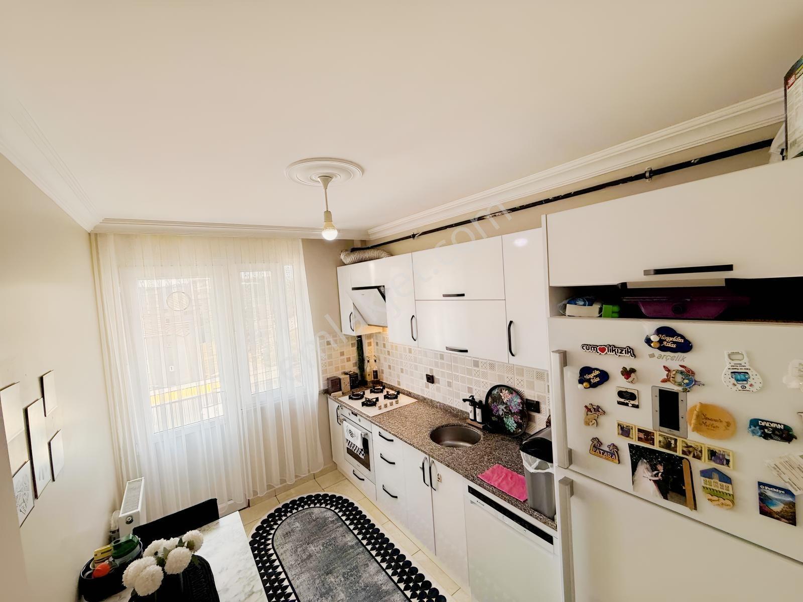 Güllübağlar Hadım Sokakta 2+1 Balkonlu Satılık Daire — fotoğraf 9