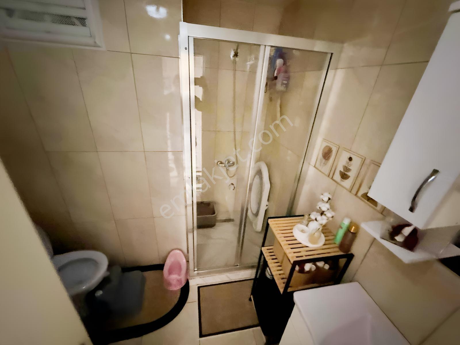 Güllübağlar Hadım Sokakta 2+1 Balkonlu Satılık Daire — fotoğraf 18
