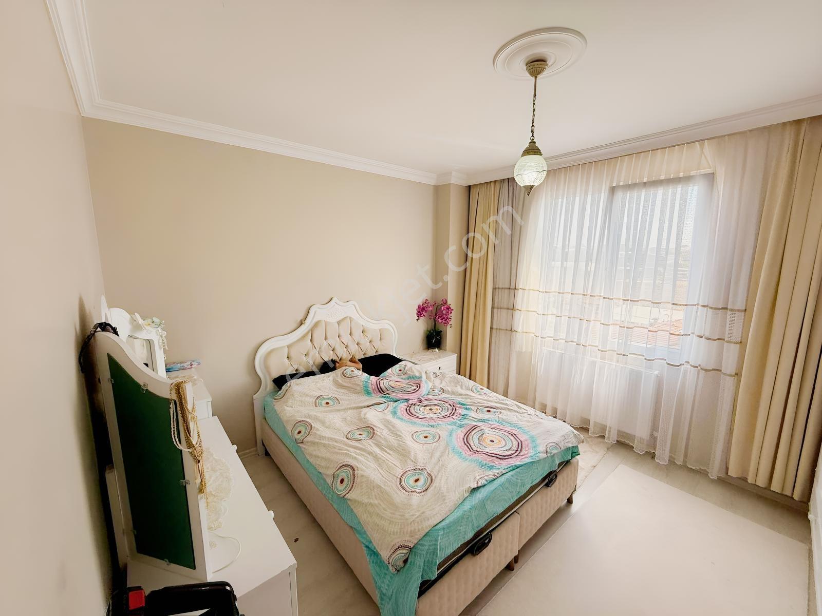 Güllübağlar Hadım Sokakta 2+1 Balkonlu Satılık Daire — fotoğraf 21