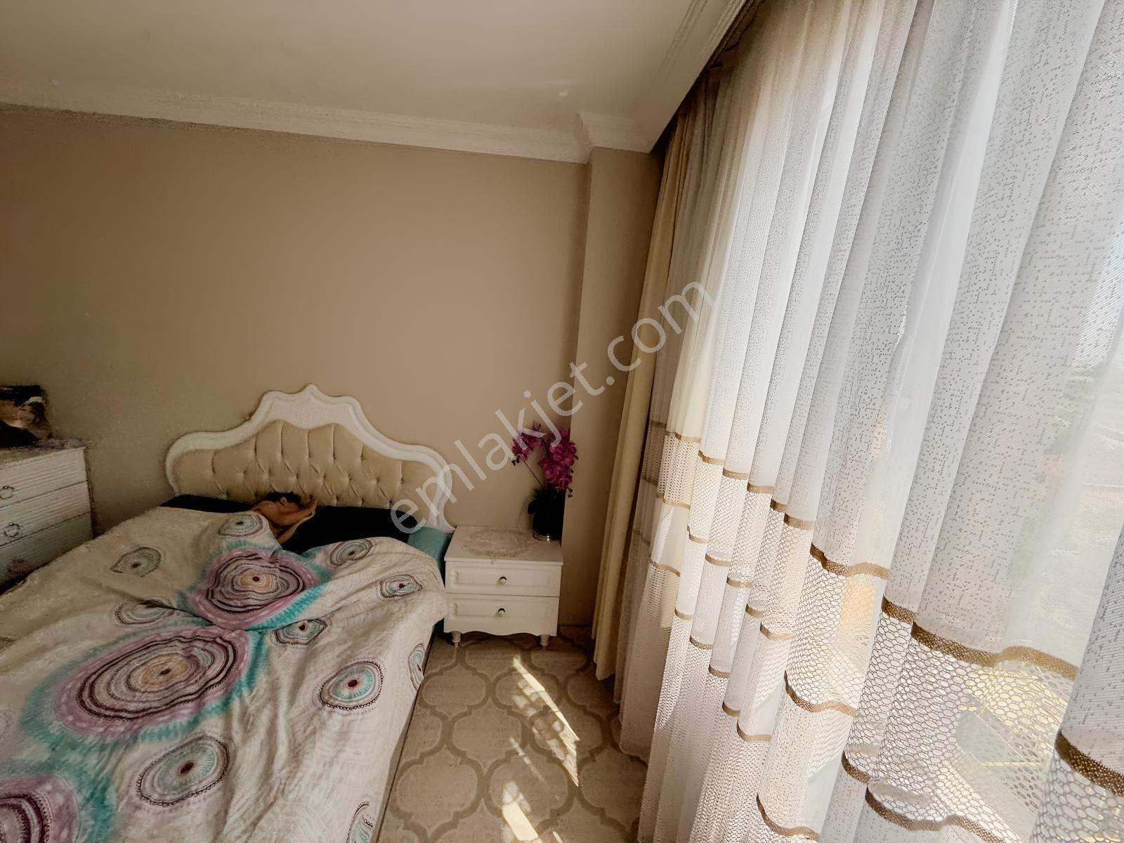 Güllübağlar Hadım Sokakta 2+1 Balkonlu Satılık Daire — fotoğraf 24
