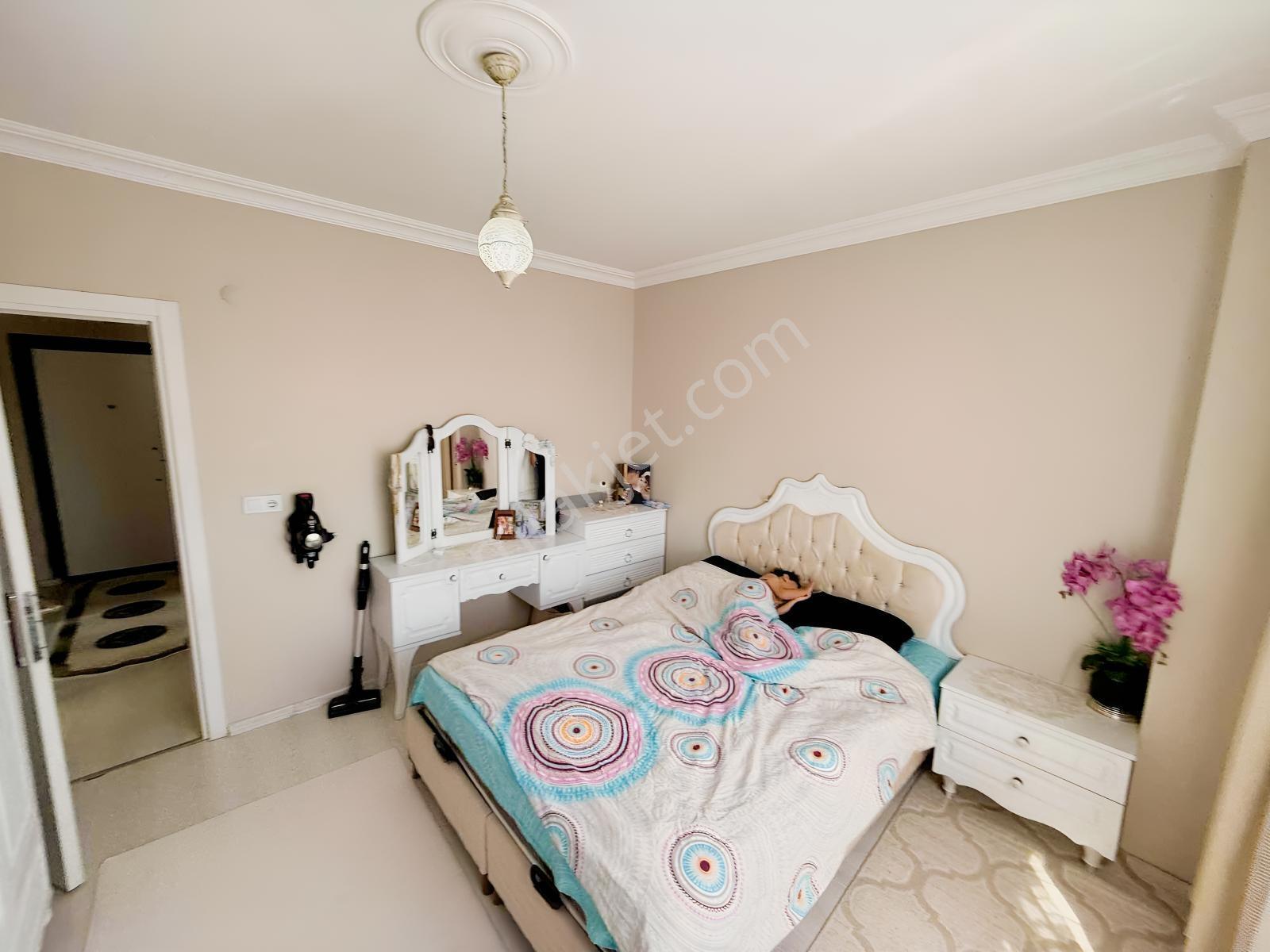Güllübağlar Hadım Sokakta 2+1 Balkonlu Satılık Daire — fotoğraf 26