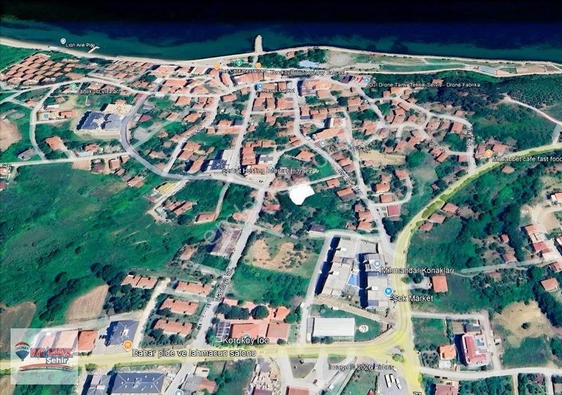 Re/max Şehir'den Çınarcık Koru'da Konut İmarlı Arsa — fotoğraf 2