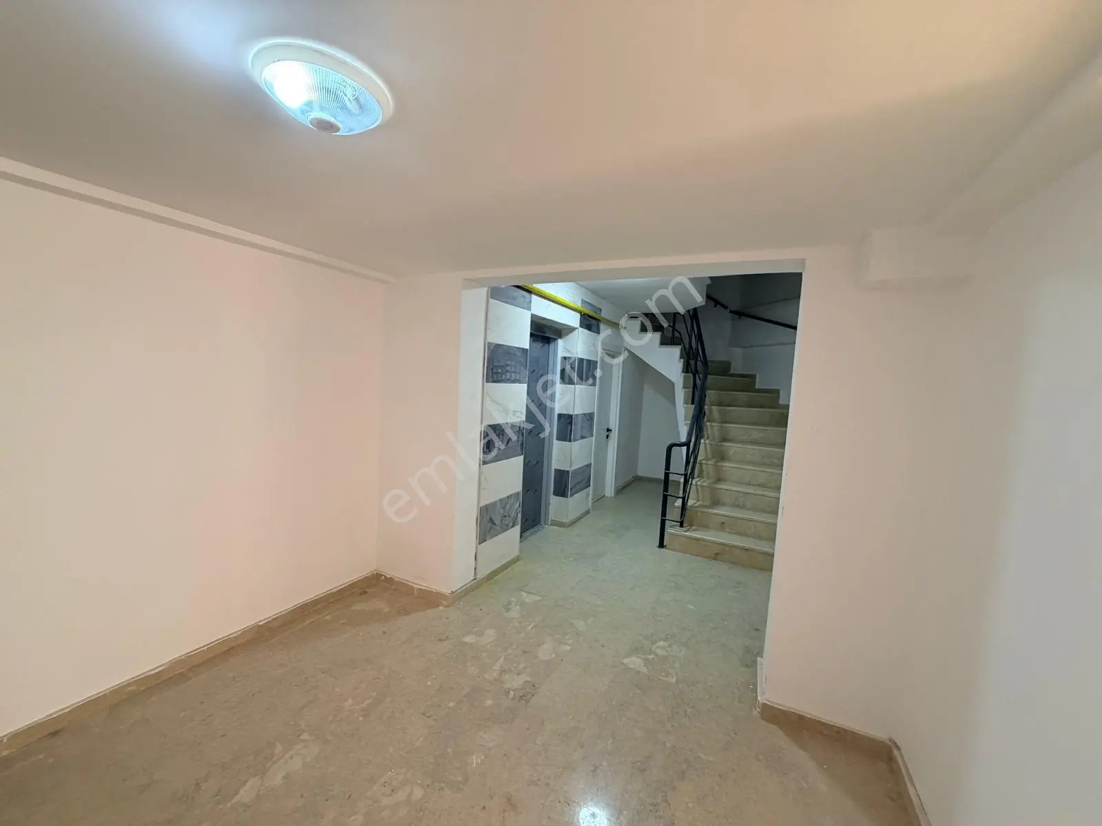 Rw Detaydan'dan Şirintepe'de Merkezi Konumda Satılık 2+1 Daire — fotoğraf 3