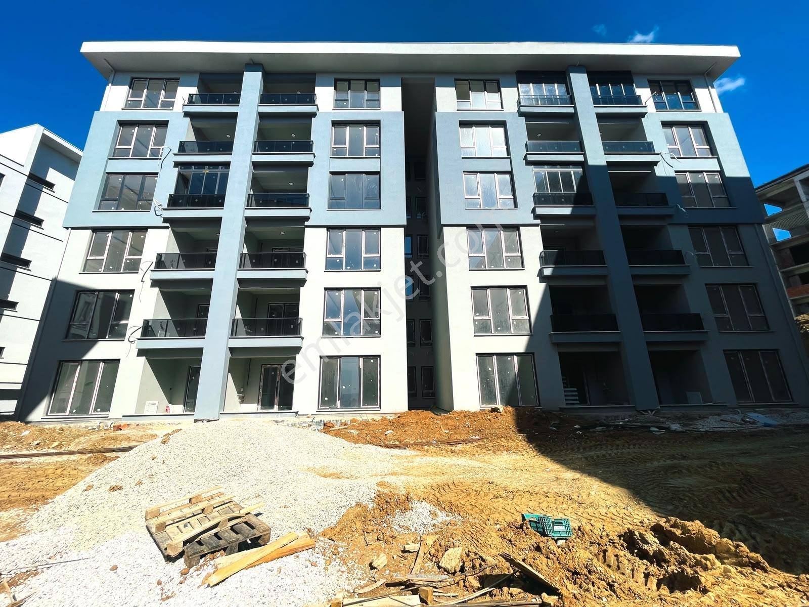 Özkan'dan Manastır'da Havuzlu Sitede Satılık 125 M² 3+1 Daire — fotoğraf 31