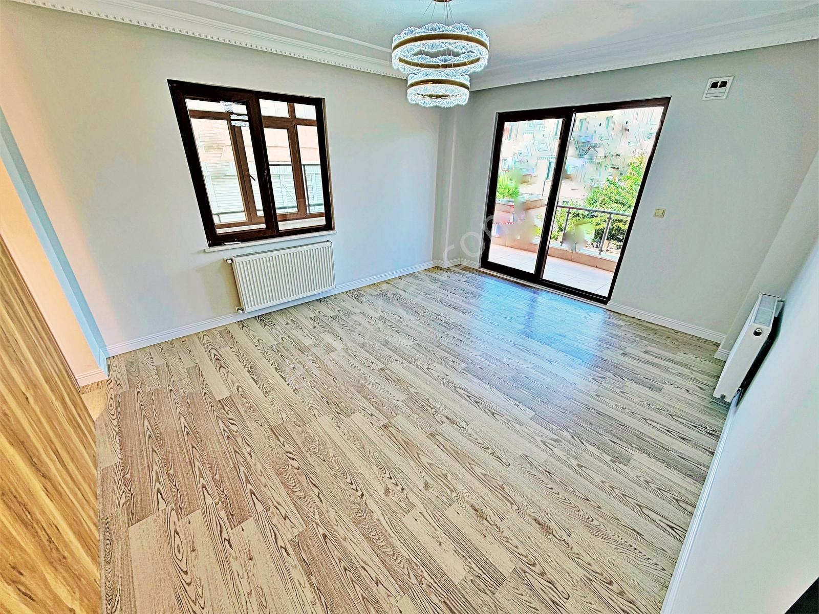 Altınkumda Gültaş Emlaktan Satılık 2+1ayrı Mutfak Ön Cephe Daire — fotoğraf 3