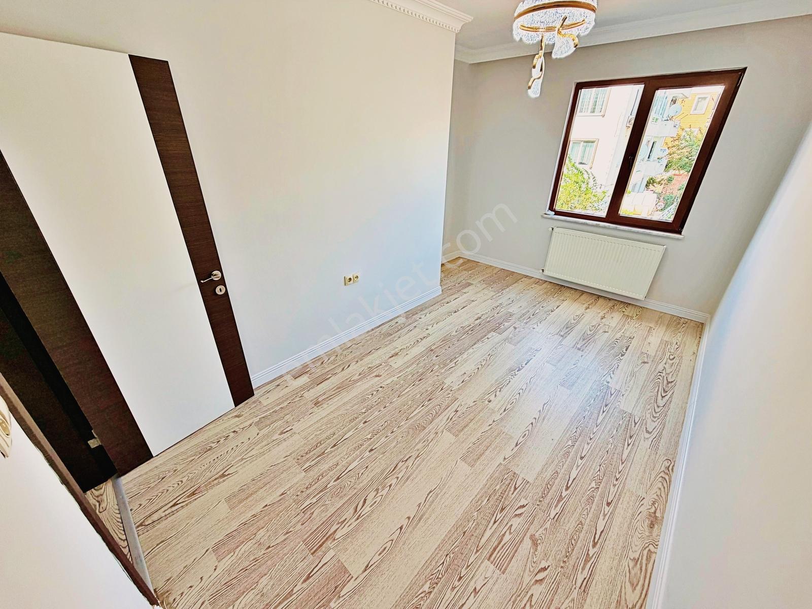 Altınkumda Gültaş Emlaktan Satılık 2+1ayrı Mutfak Ön Cephe Daire — fotoğraf 22