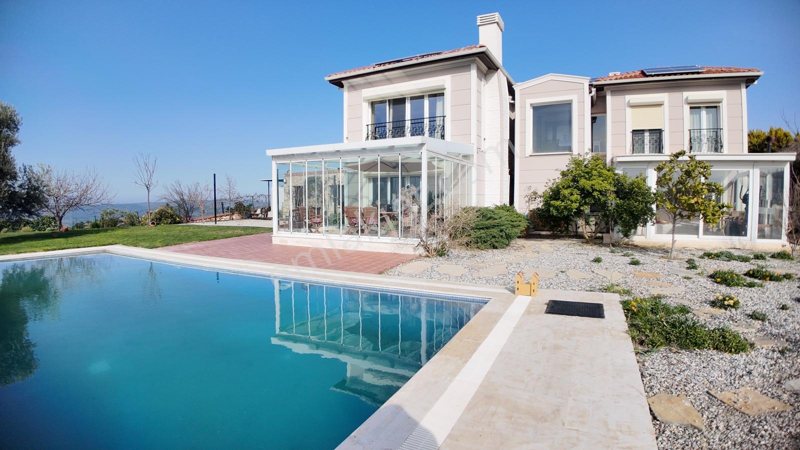 Urla Bademlerde 1.500 M² İçinde Eşsiz Doğa Ve Deniz Man. Villa — fotoğraf 7
