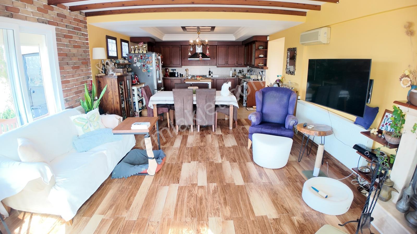 Urla Bademlerde 1.500 M² İçinde Eşsiz Doğa Ve Deniz Man. Villa — fotoğraf 10