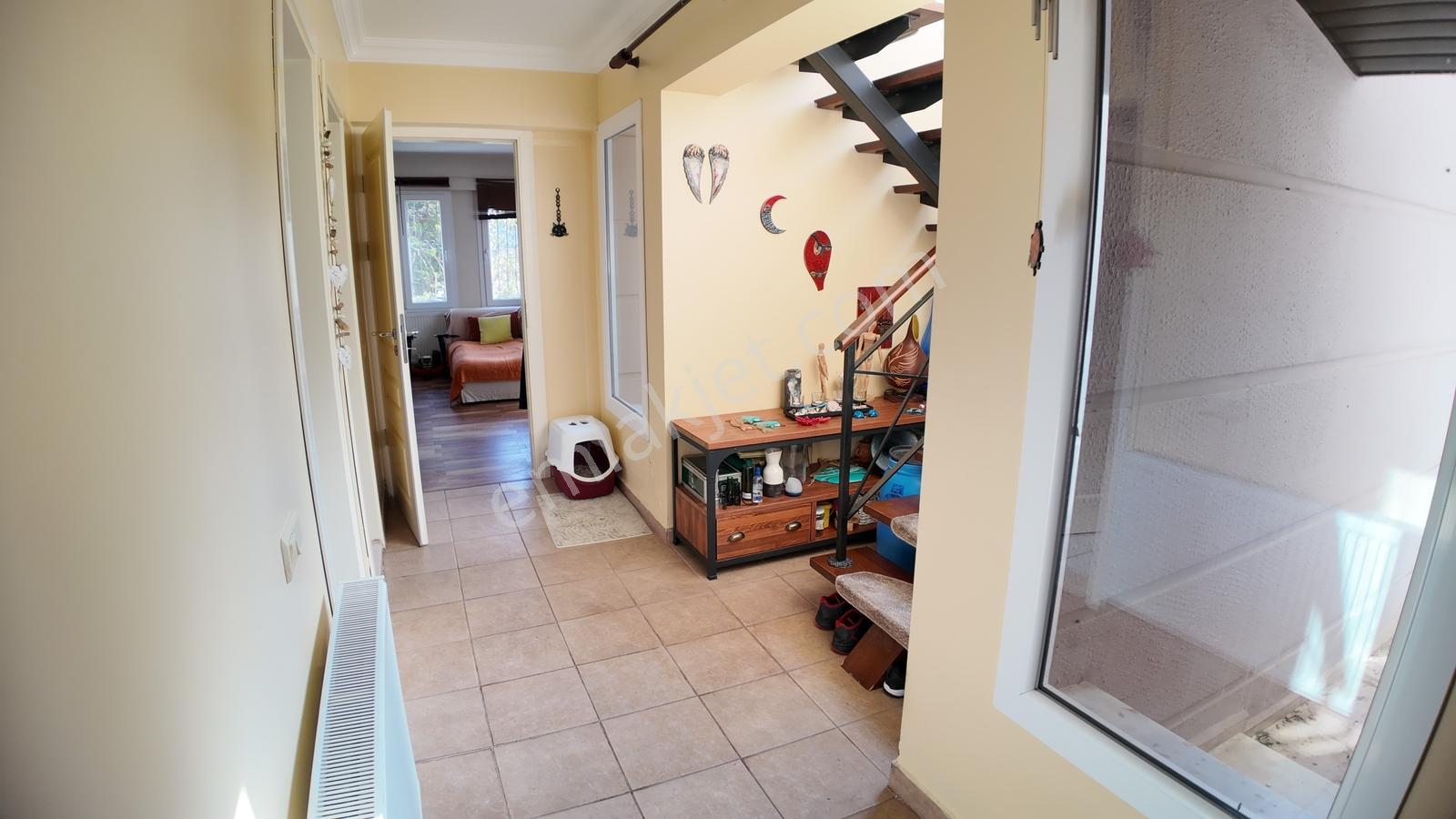 Urla Bademlerde 1.500 M² İçinde Eşsiz Doğa Ve Deniz Man. Villa — fotoğraf 16