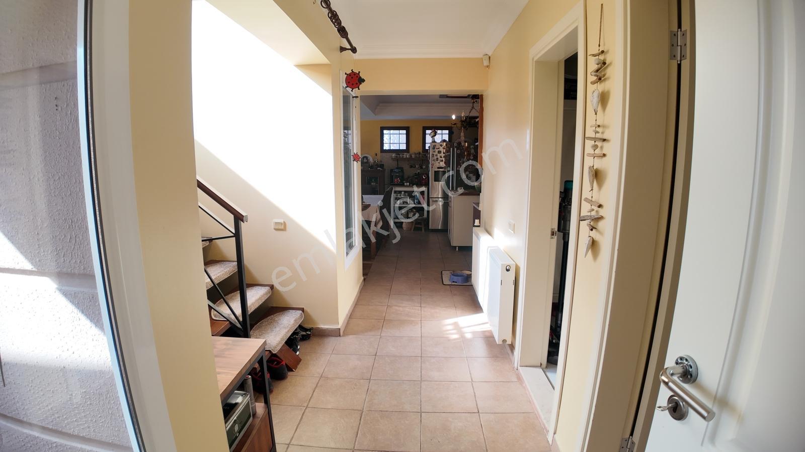 Urla Bademlerde 1.500 M² İçinde Eşsiz Doğa Ve Deniz Man. Villa — fotoğraf 18