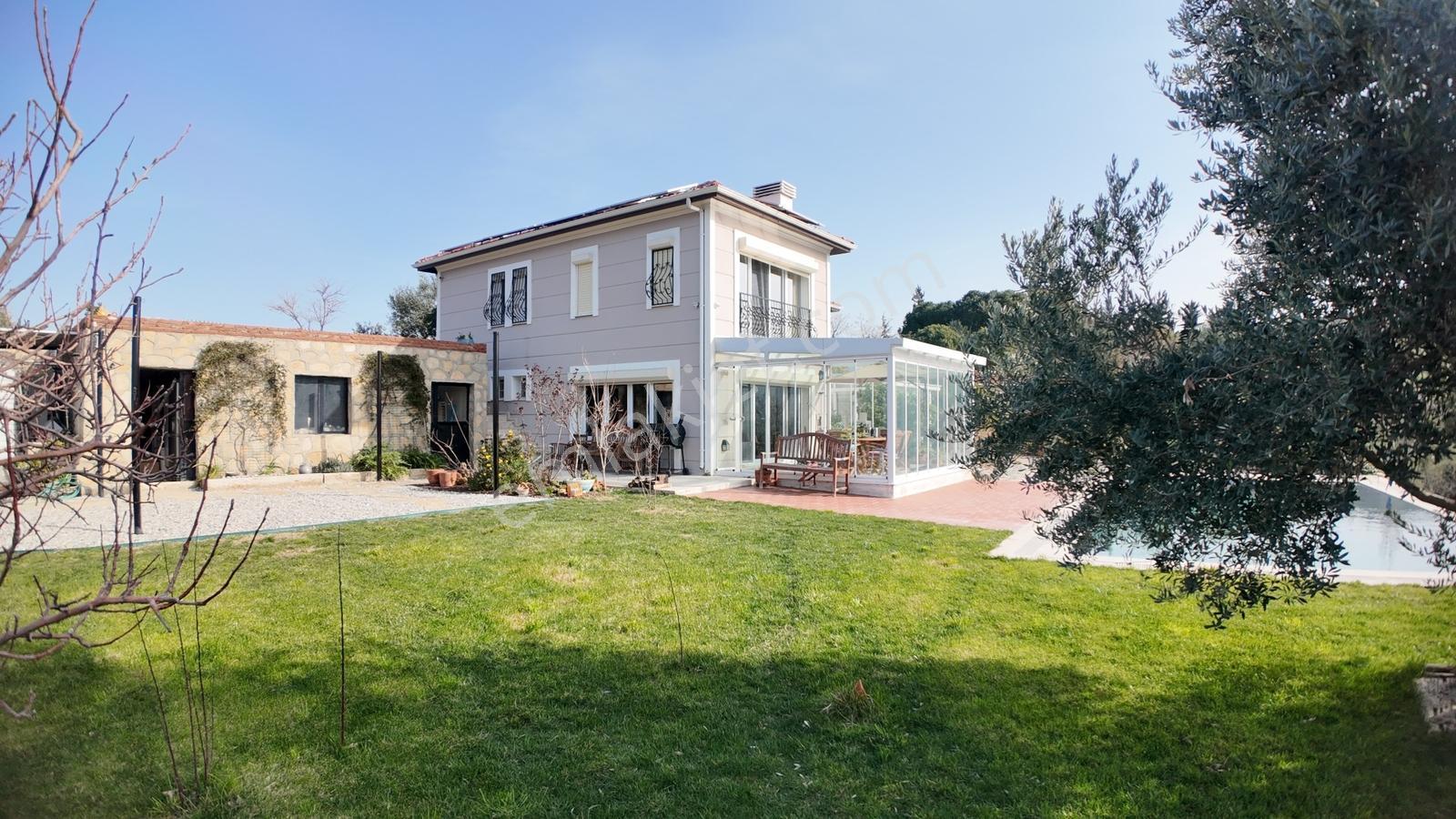Urla Bademlerde 1.500 M² İçinde Eşsiz Doğa Ve Deniz Man. Villa — fotoğraf 25