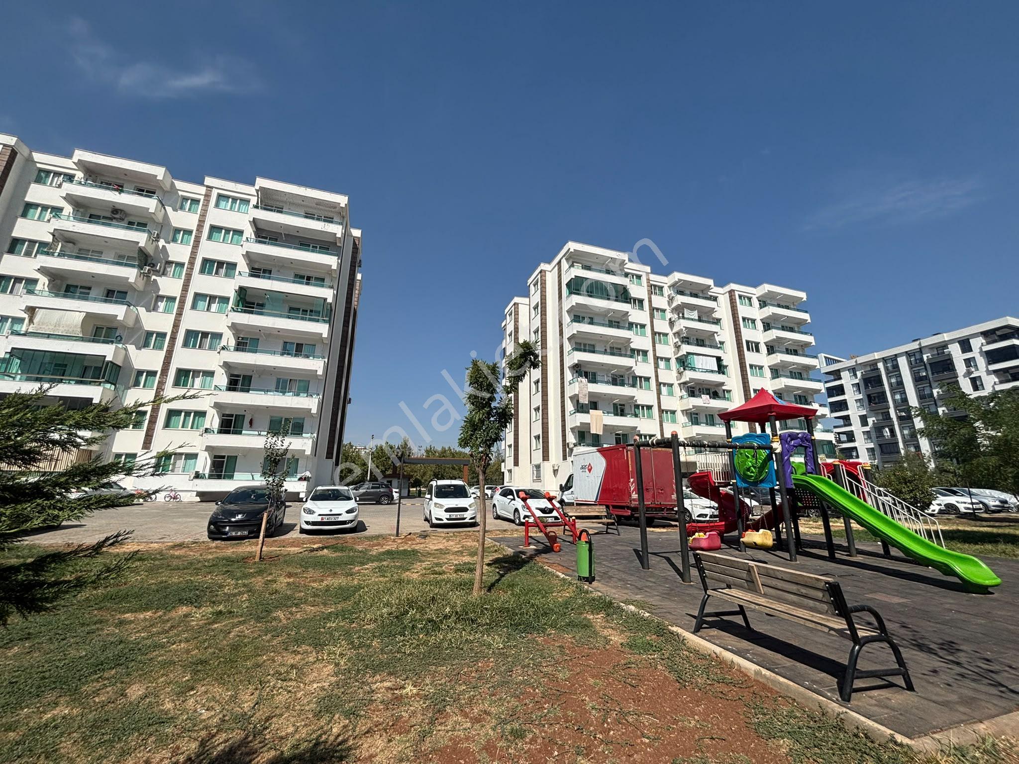 Bağcılar, Nevruz Park Hemen Yanında Taşınmaya Hazır Boş Fırsat 3+1 Daire
