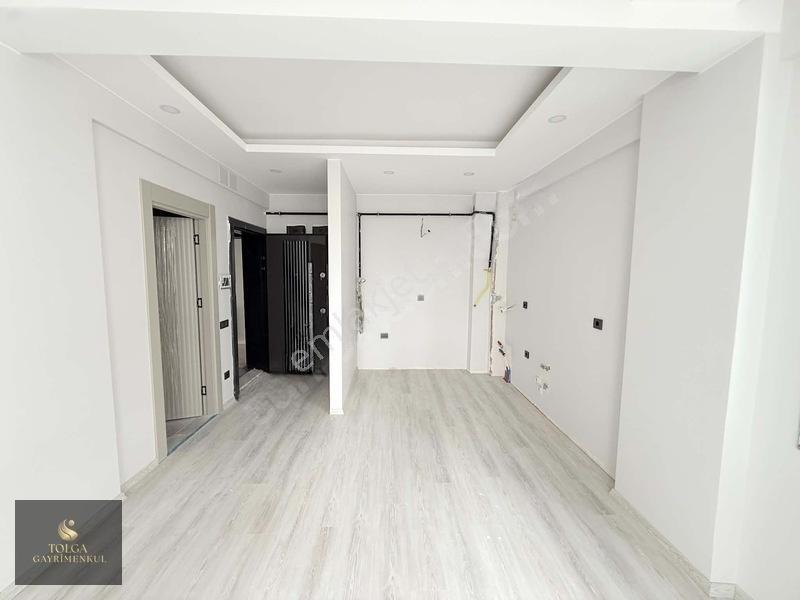 Tolga Gayrimenkulden Hastane Karşısı 1+1 Full Yapılı Lüx Daire — fotoğraf 2